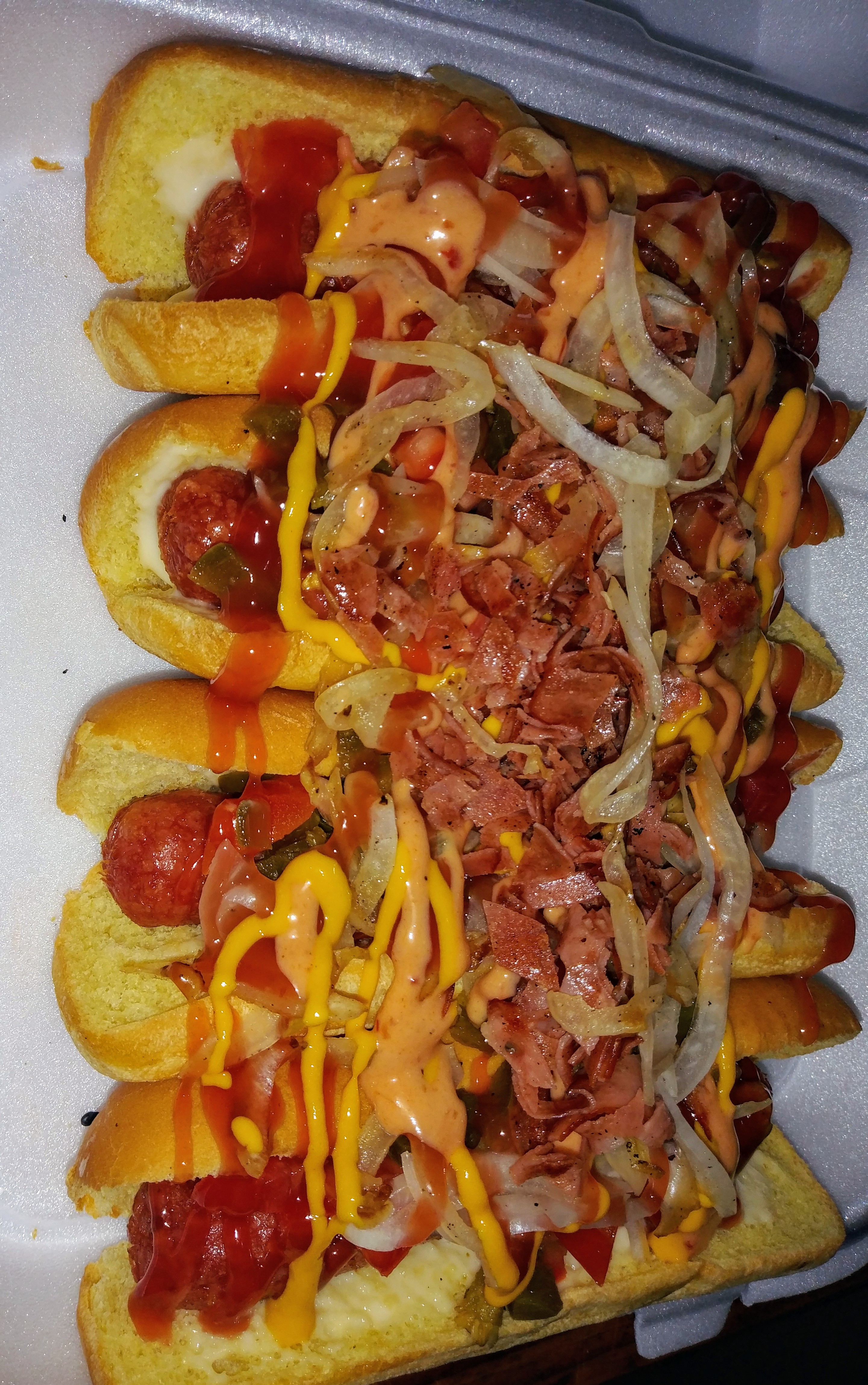 CARNIVOROS BURGER'S image 6