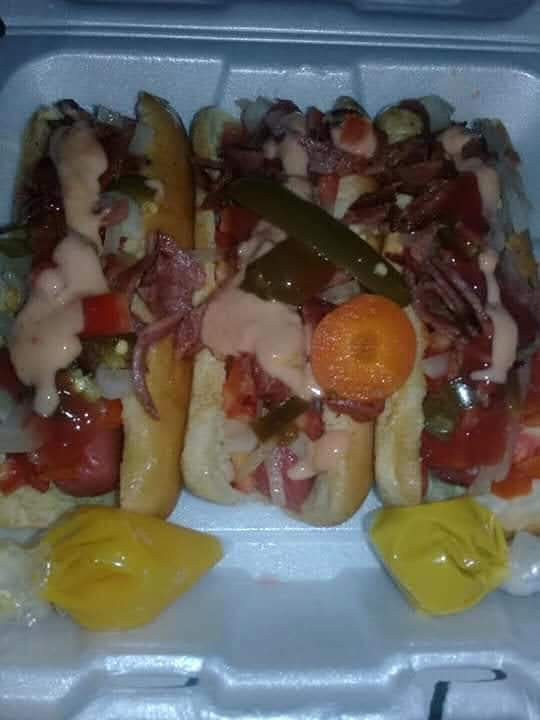 CARNIVOROS BURGER'S image 7