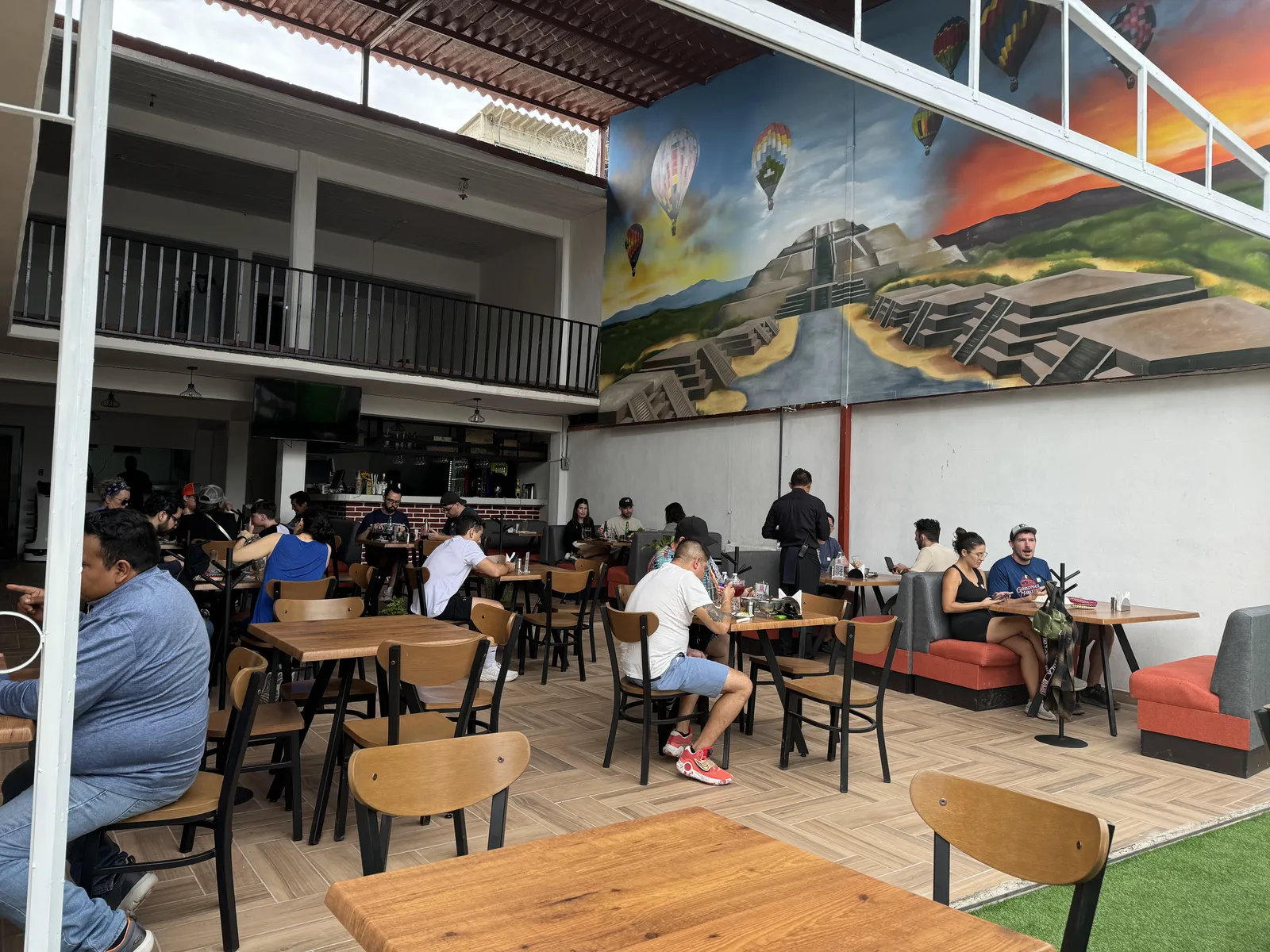 RESTAURANTE HUEHUETEOTL image 1