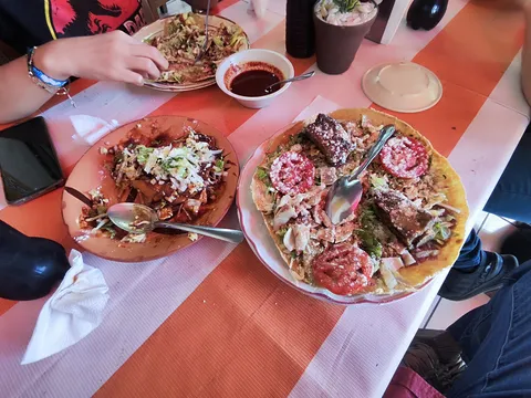 El Guayabo Antojitos Mexicanos image 6