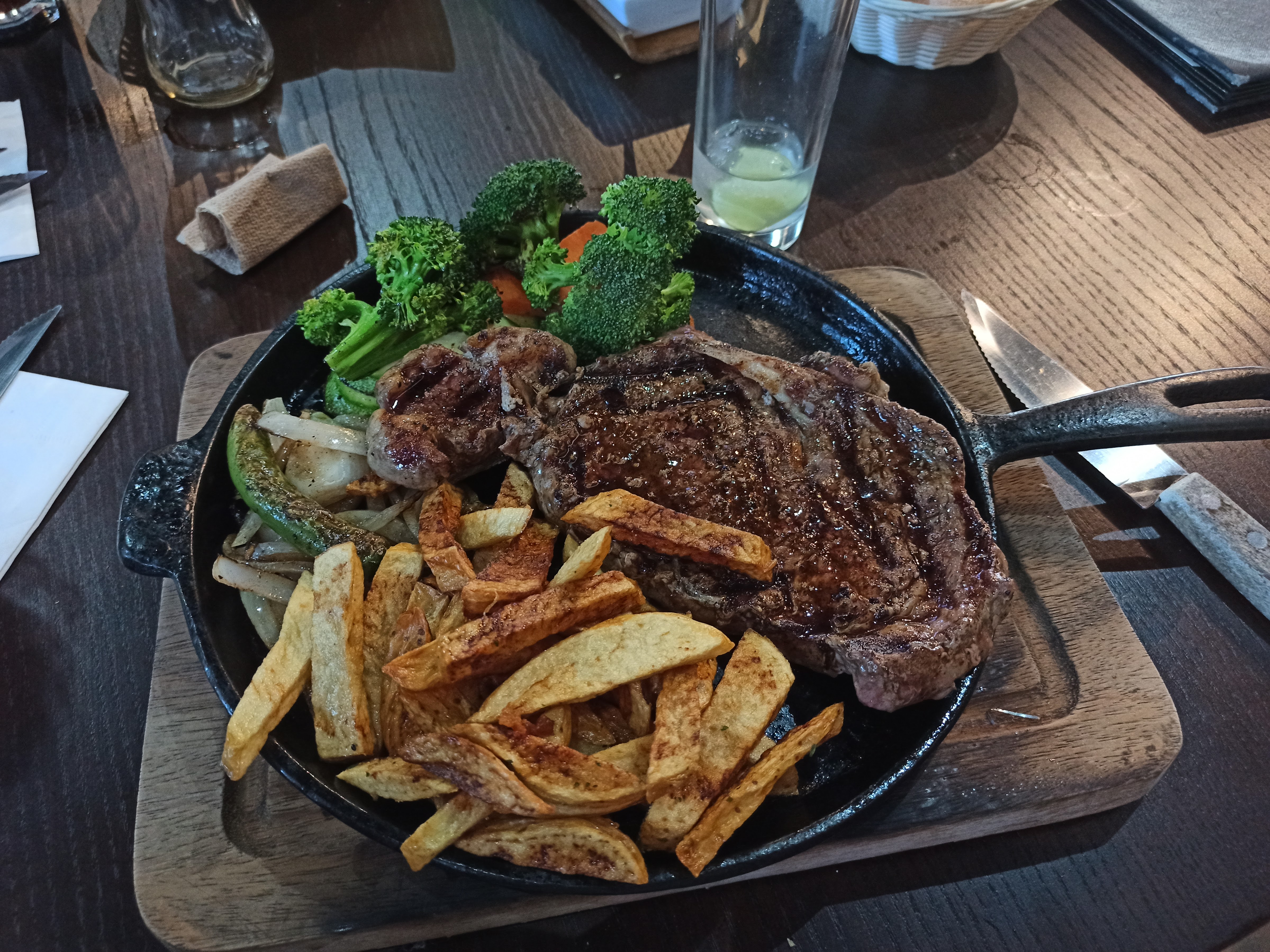 21Resto / Twenty One image 2