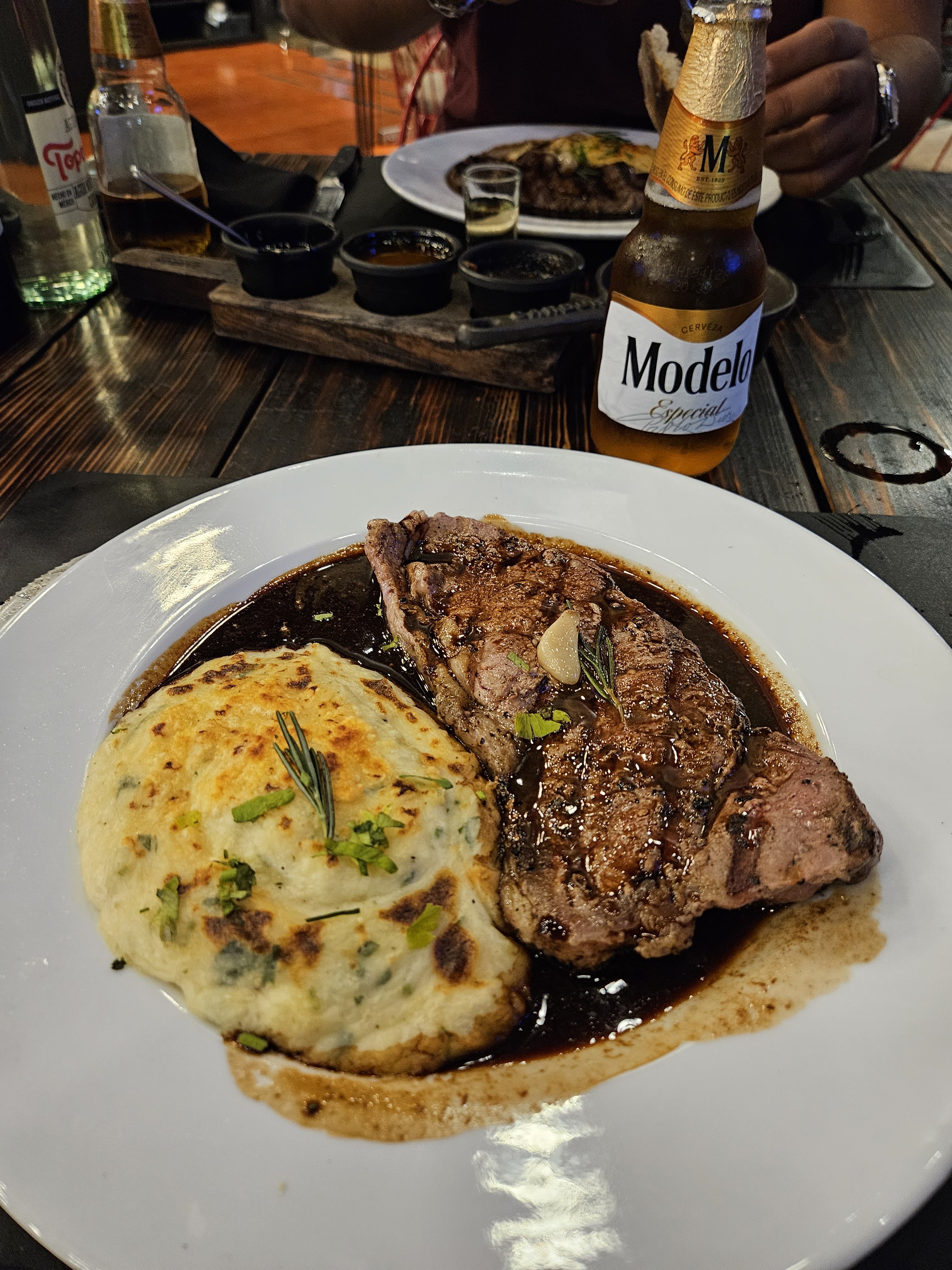 Carbón Parrilla de Barrio Salamanca image 4