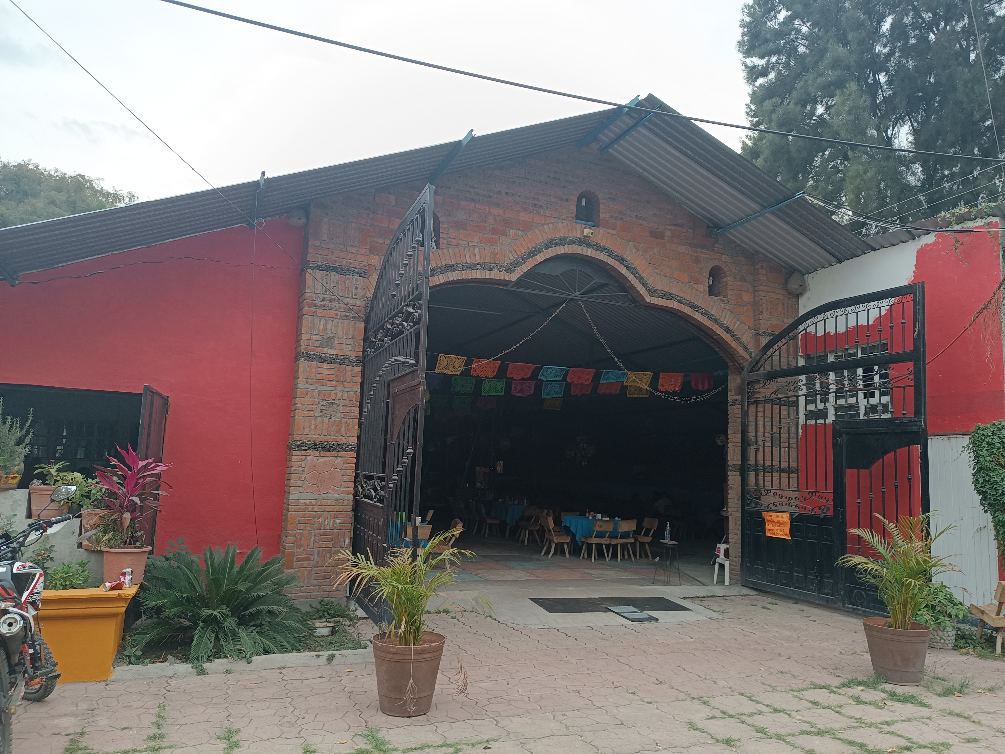 restaurante de pescados tapia image 1