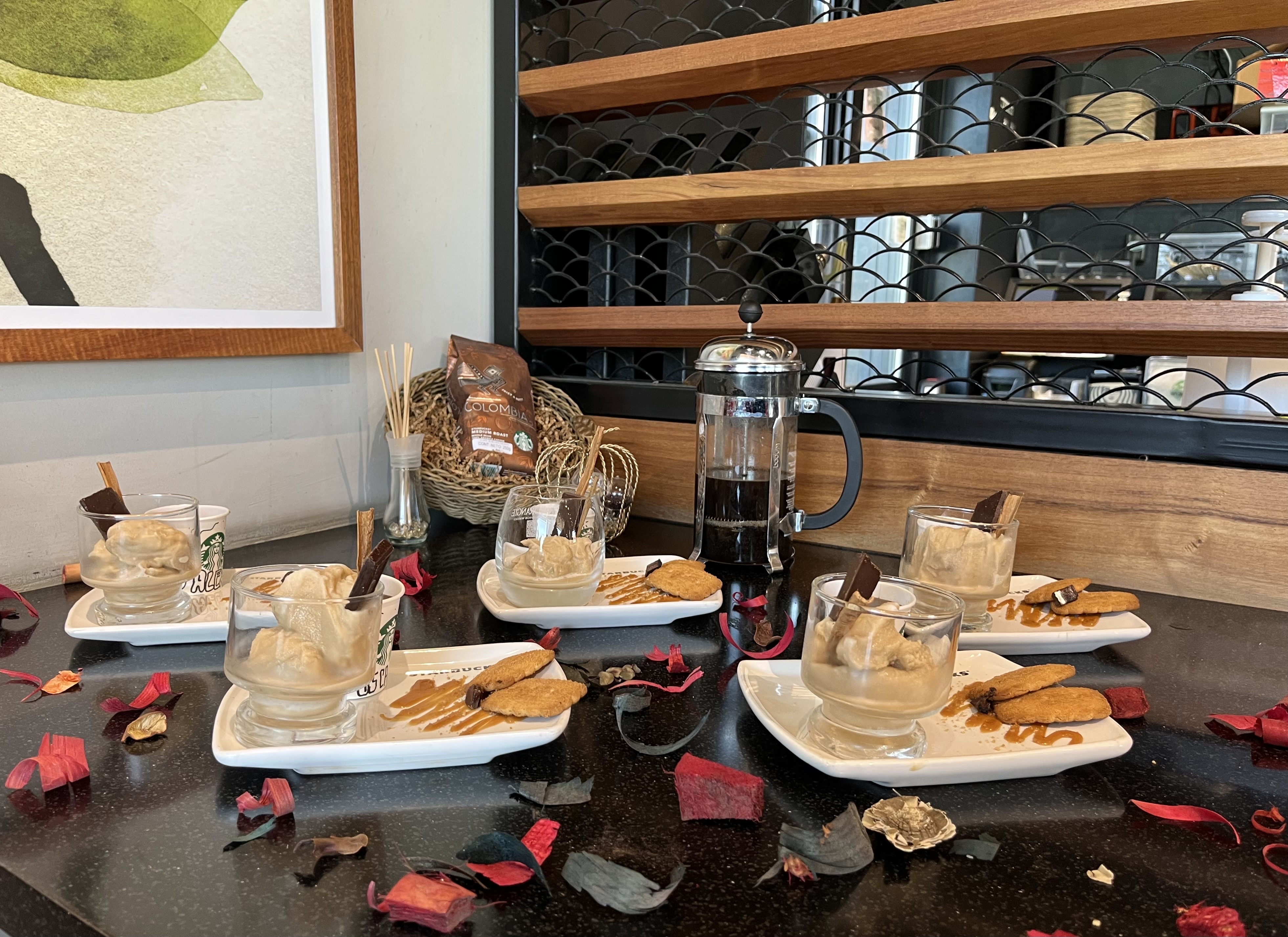 Starbucks Salamanca Mazda DT image 2