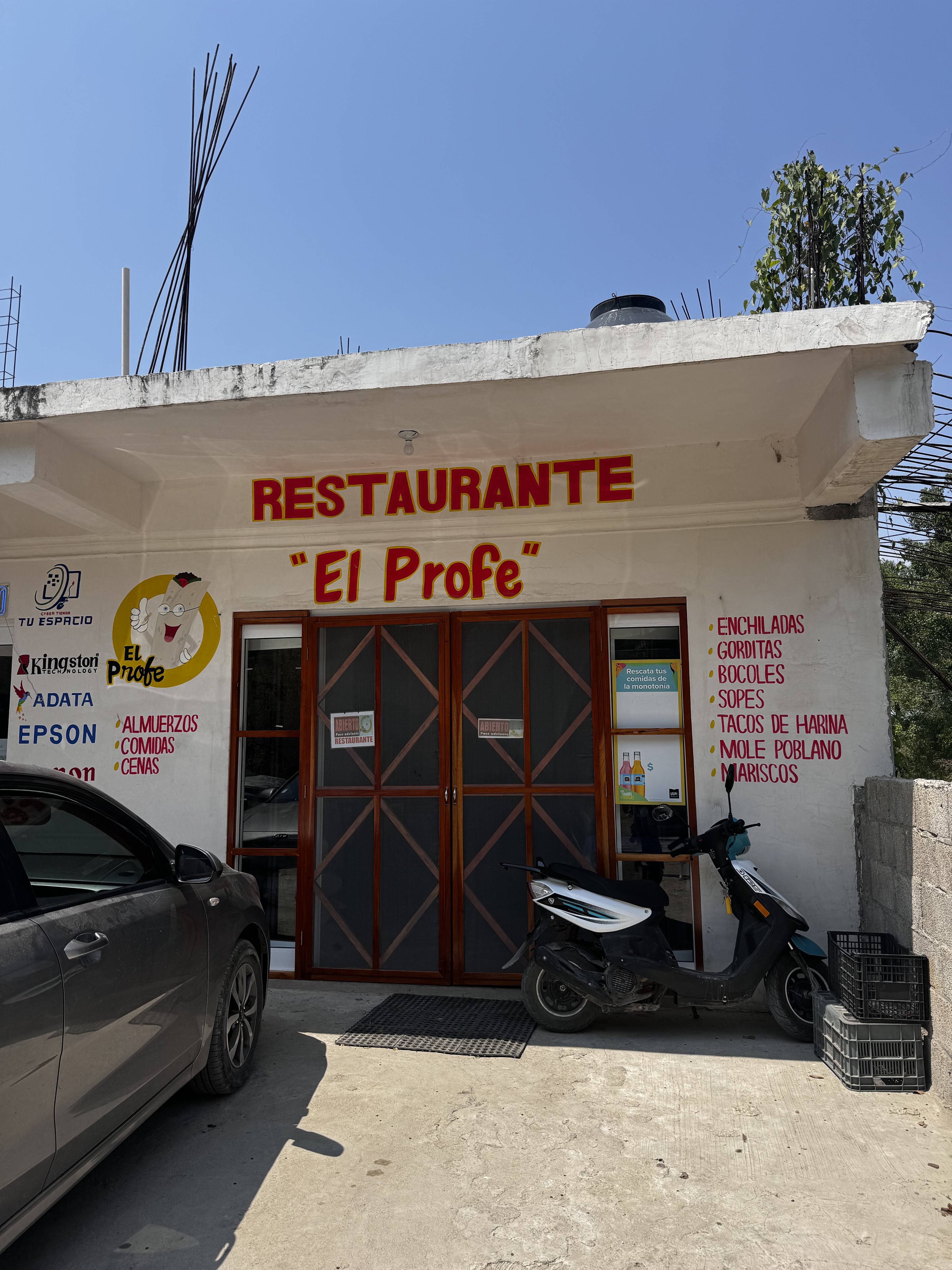 Restaurante el profe image 1