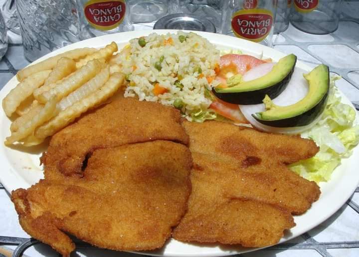 Restaurante de Mariscos mar y tierra la 28 image 5