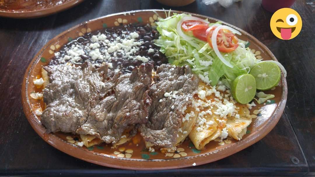 Restaurante de Mariscos mar y tierra la 28 image 9