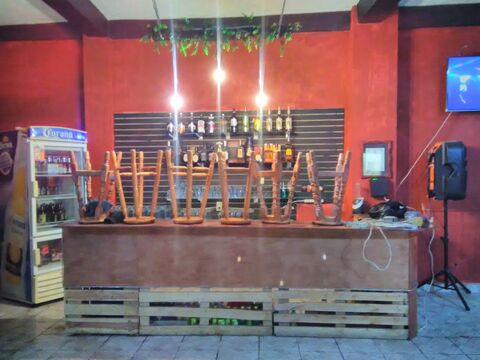 TimeOut Bar image 2