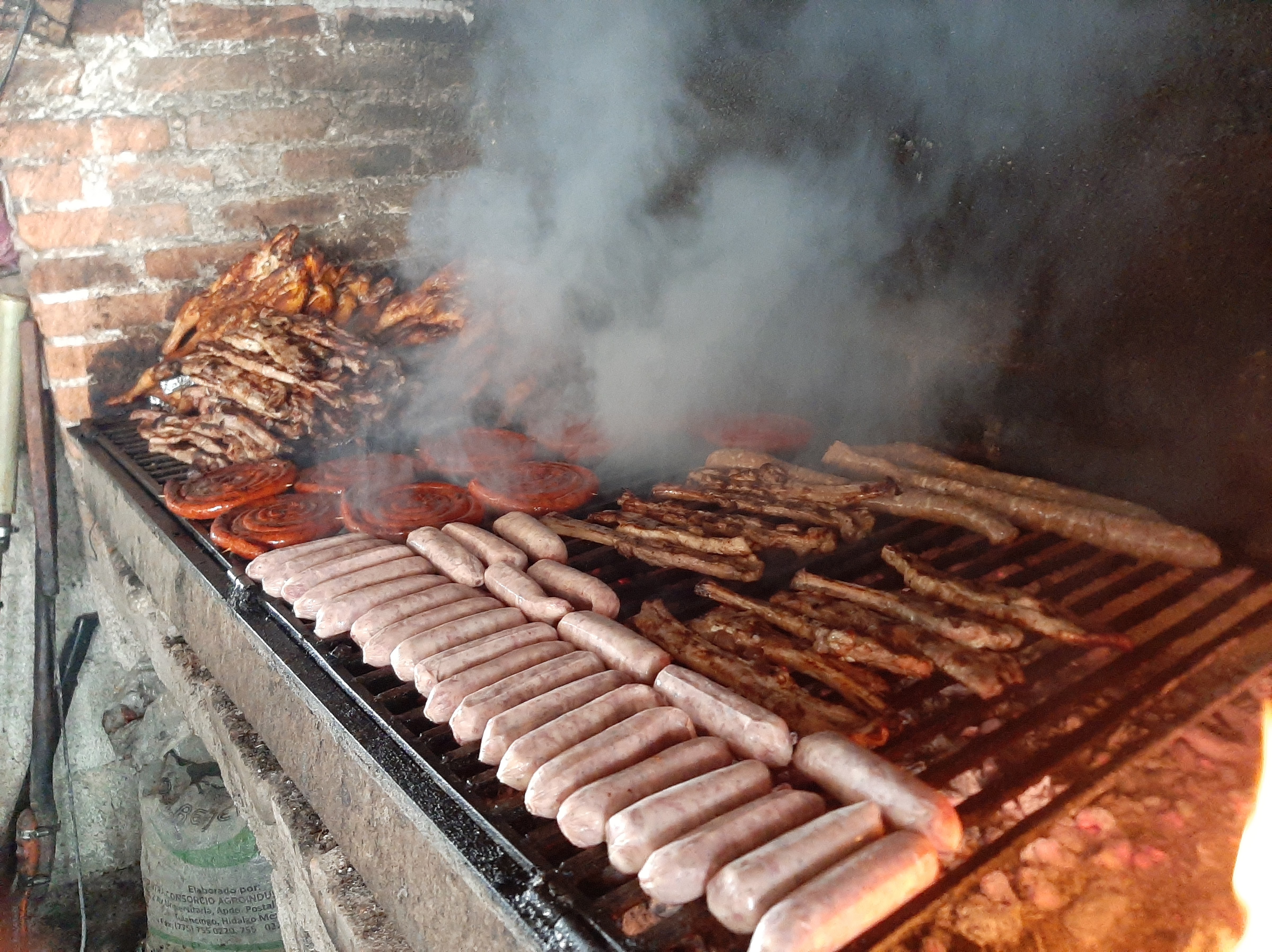 El Hormiguero pollos y costillas image 3