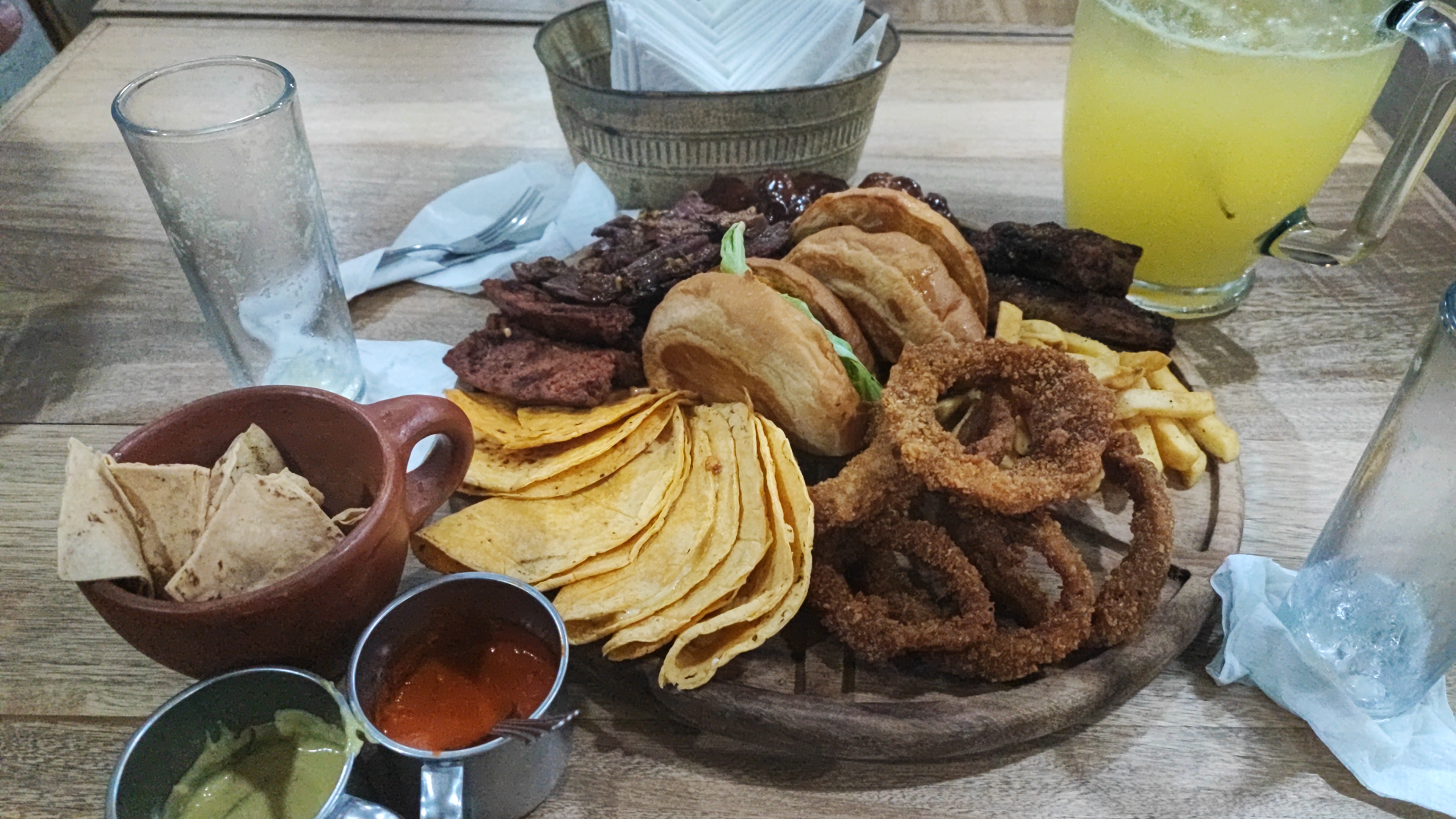 La 12 “Terraza Restaurant” image 7