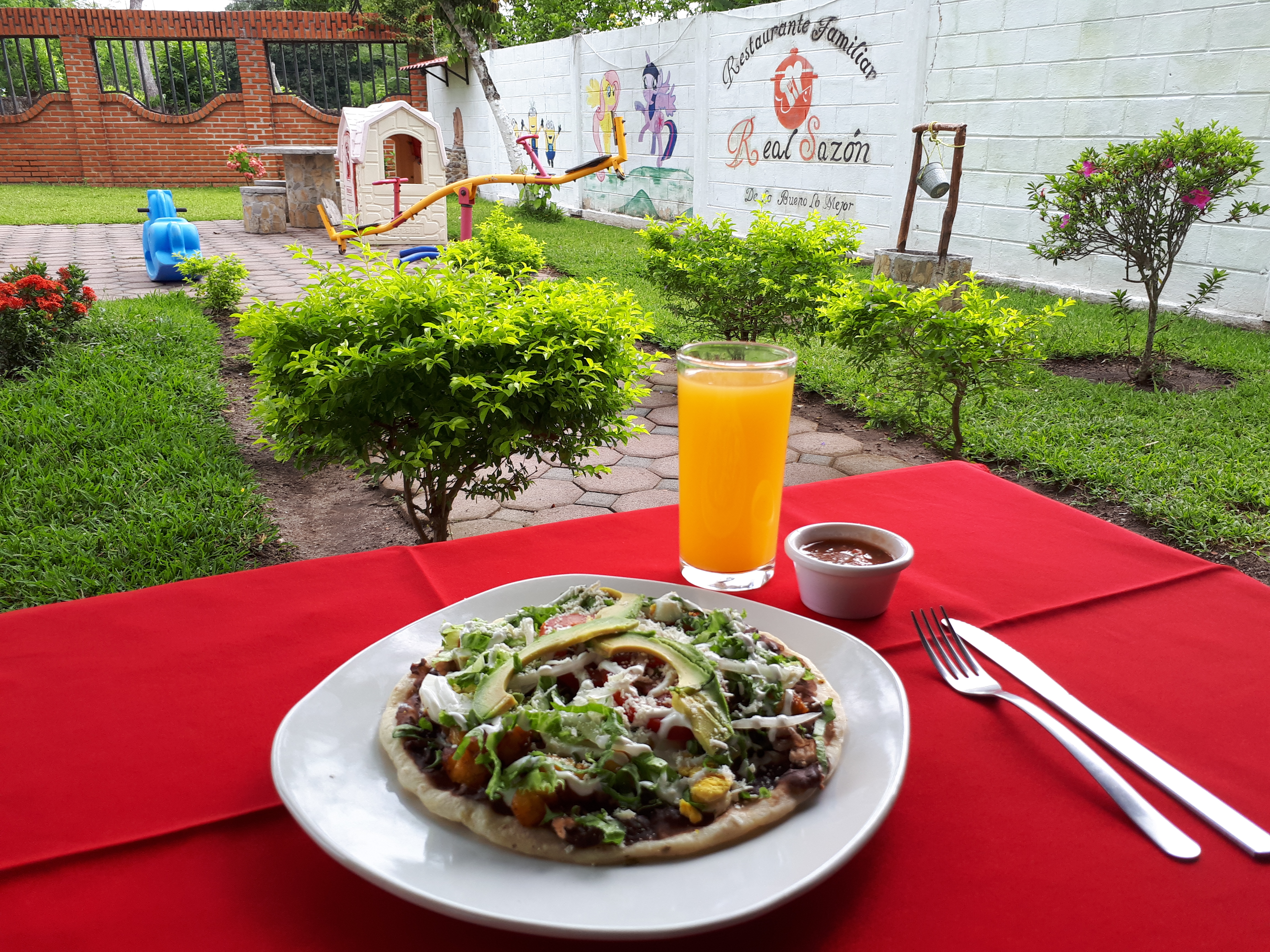 Restaurante Familiar Real Sazon image 5
