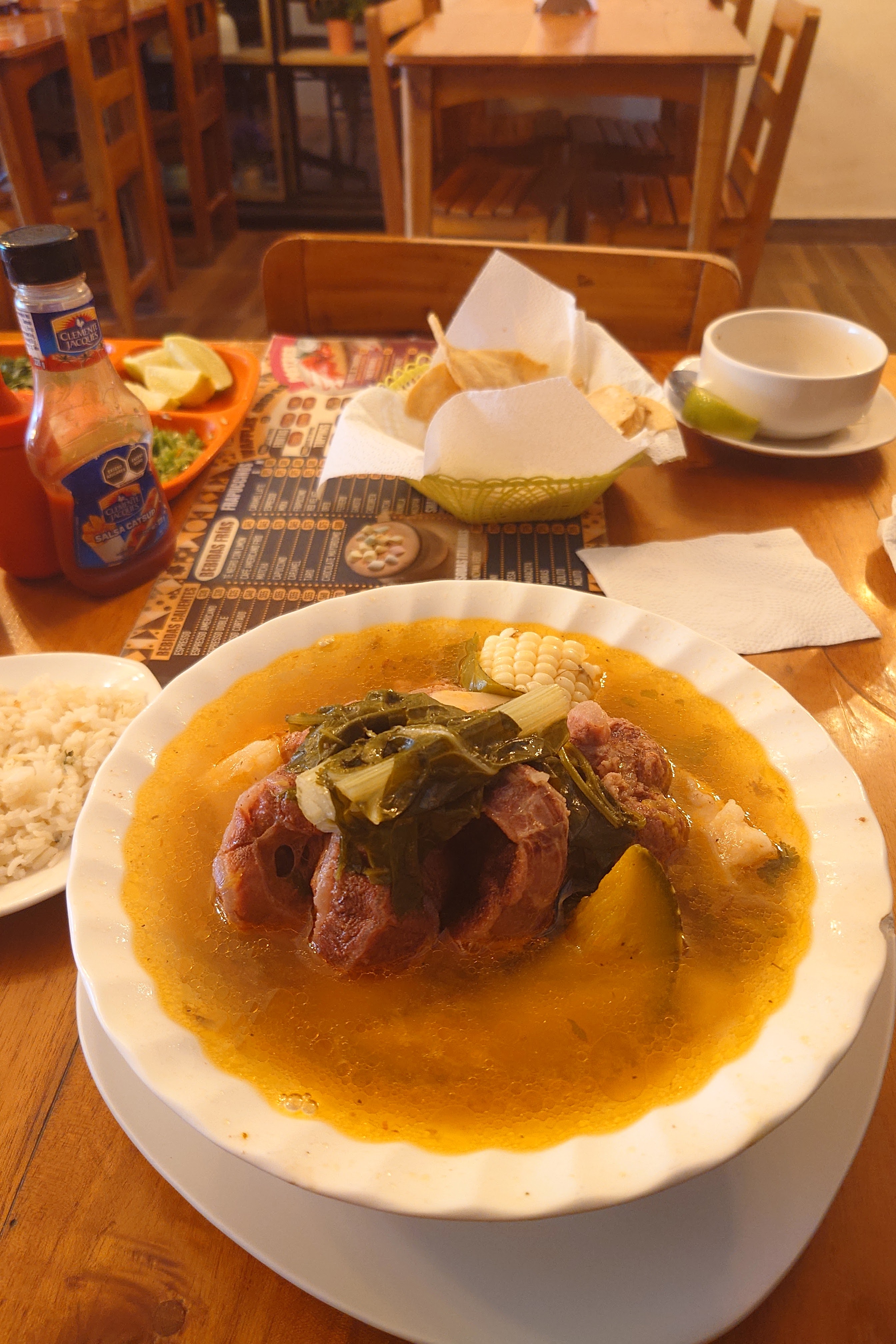 La Casa De Los Caldos image 4