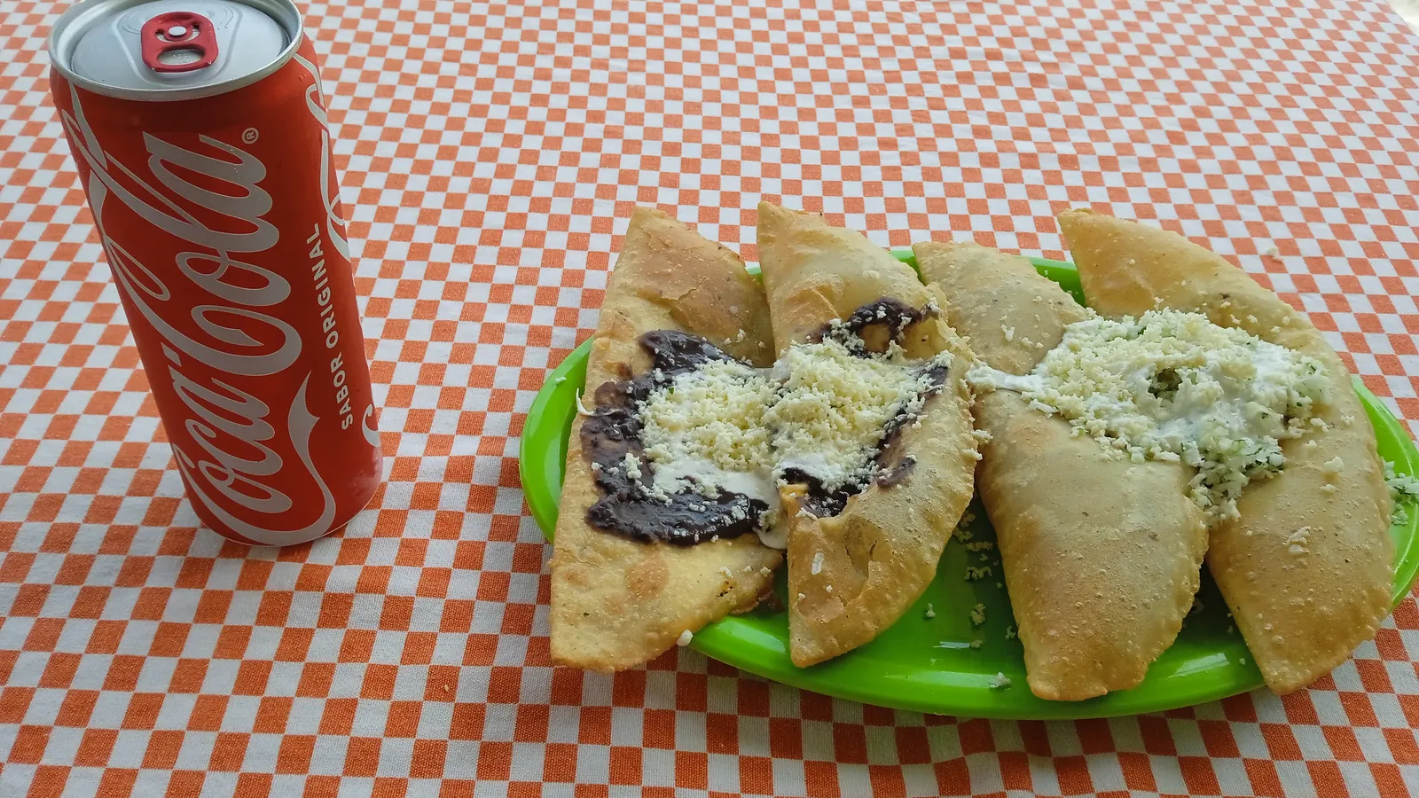 Antojitos Las Isabeles image 9