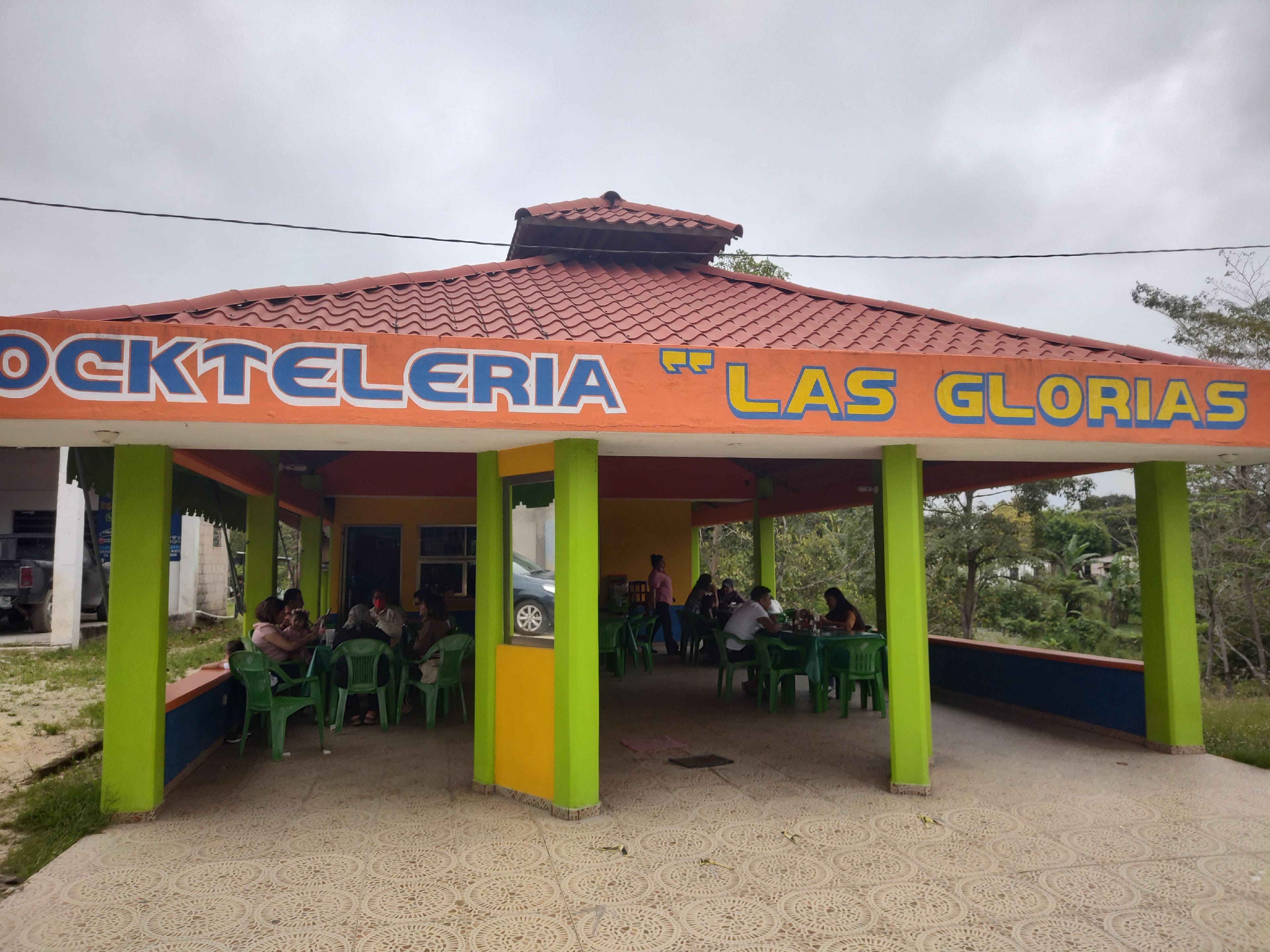 Cockteleria Las Glorias image 5