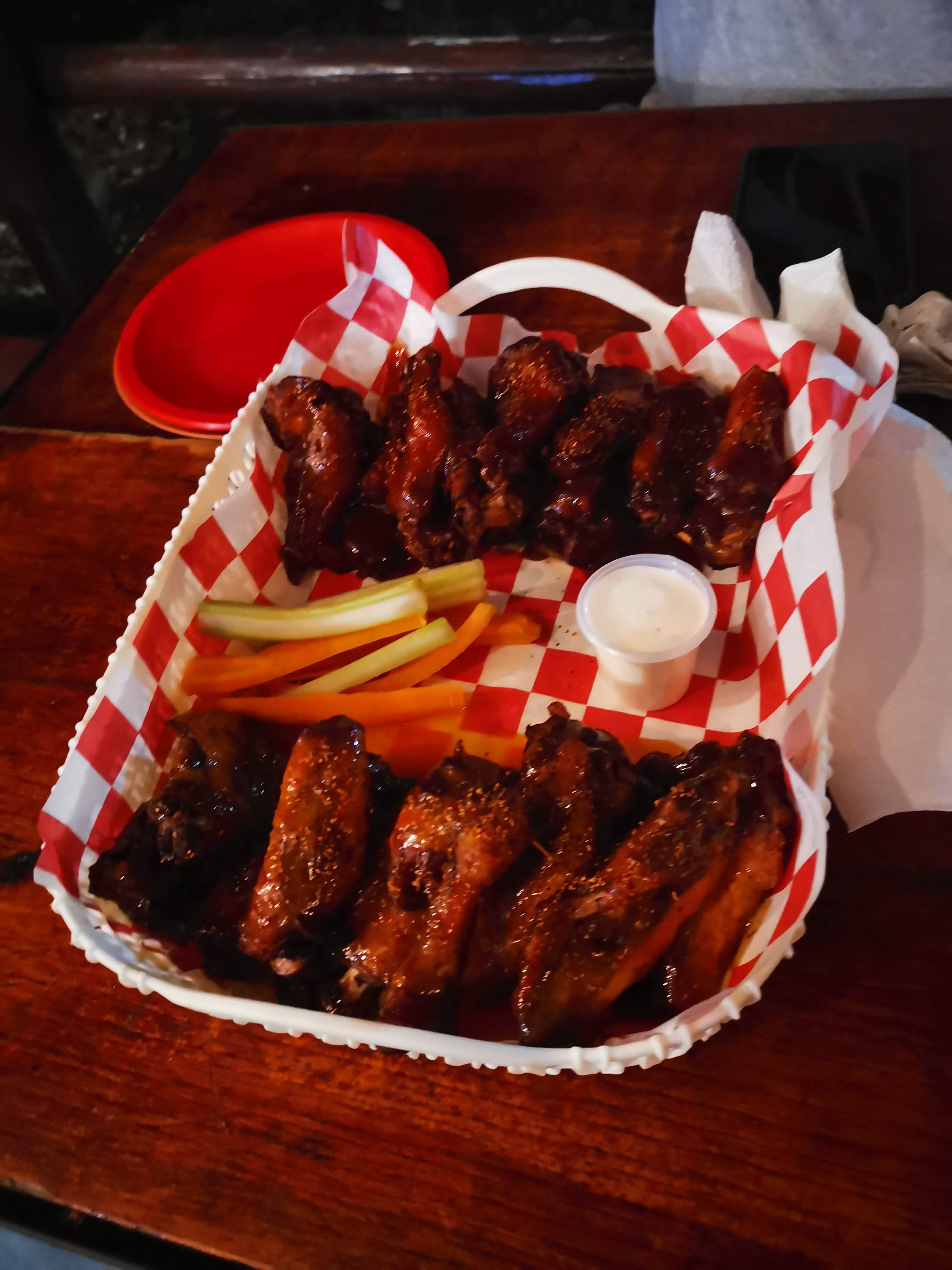 Alitas & Drinks BB image 1