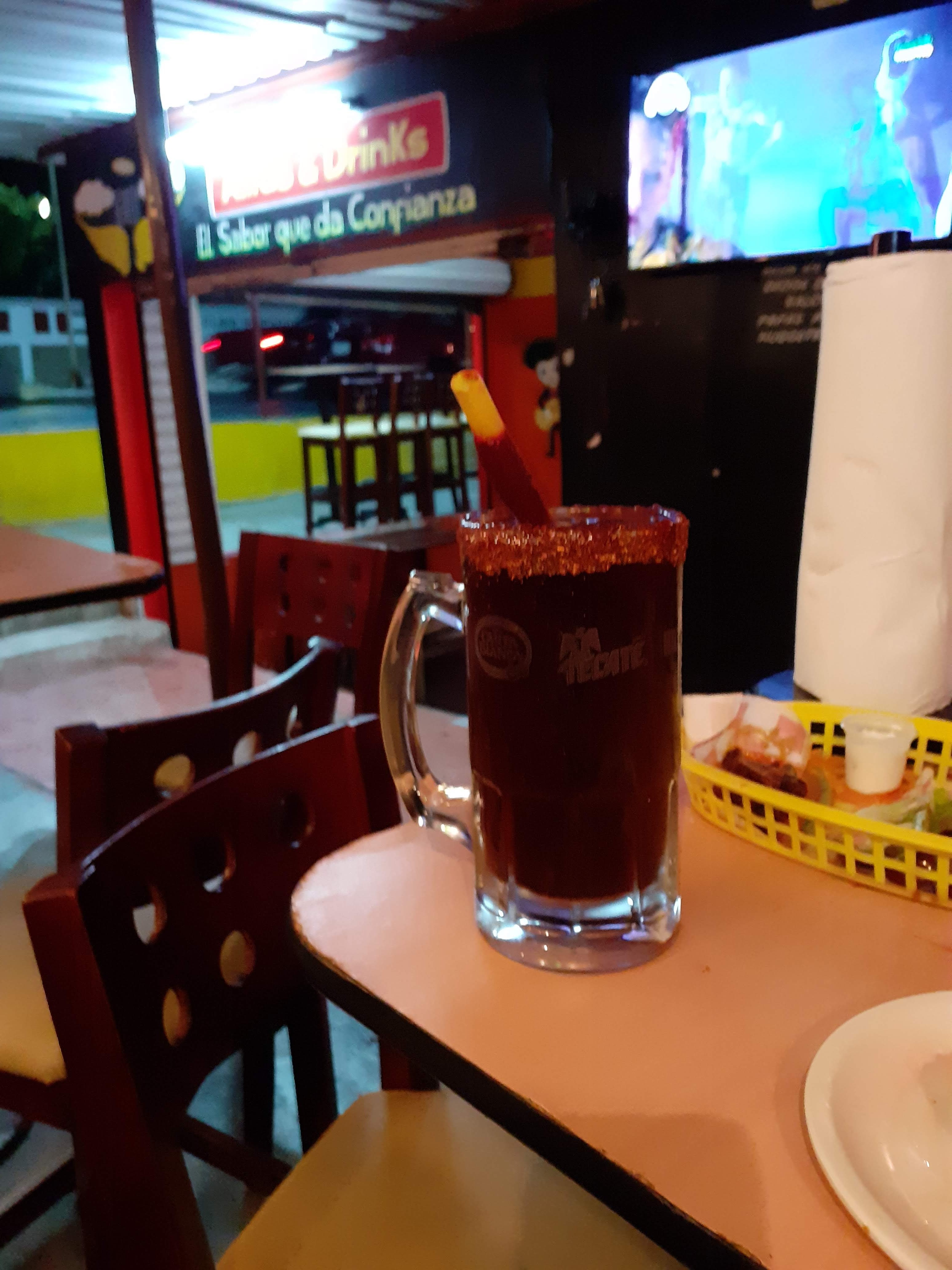 Alitas & Drinks BB image 6