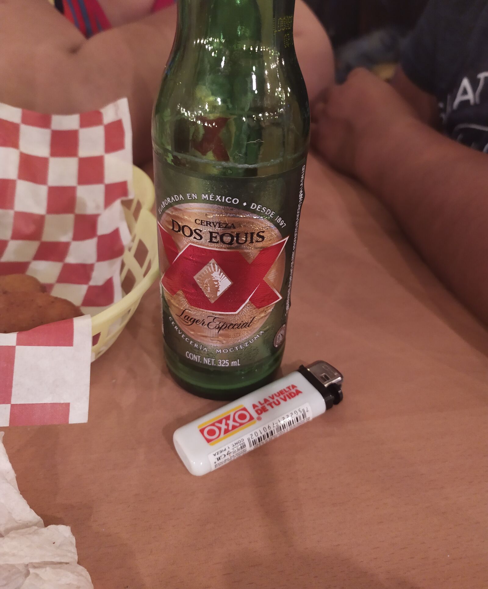 Alitas & Drinks BB image 9
