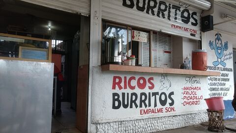 Ricos Burritos de Empalme image 1