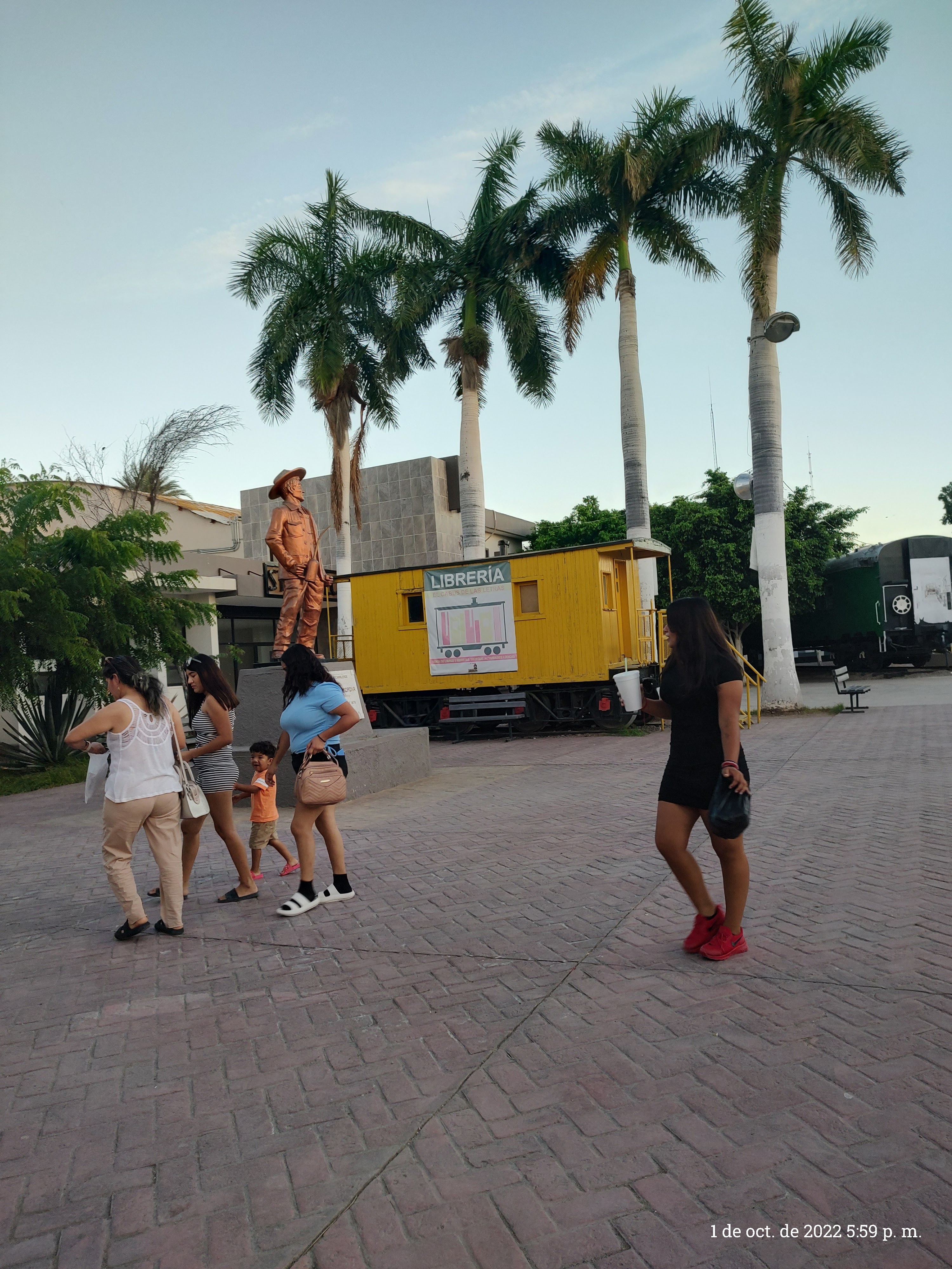 Plaza Viva Empalme (Burbanos, Mattoni & Sonora Roll) image 7