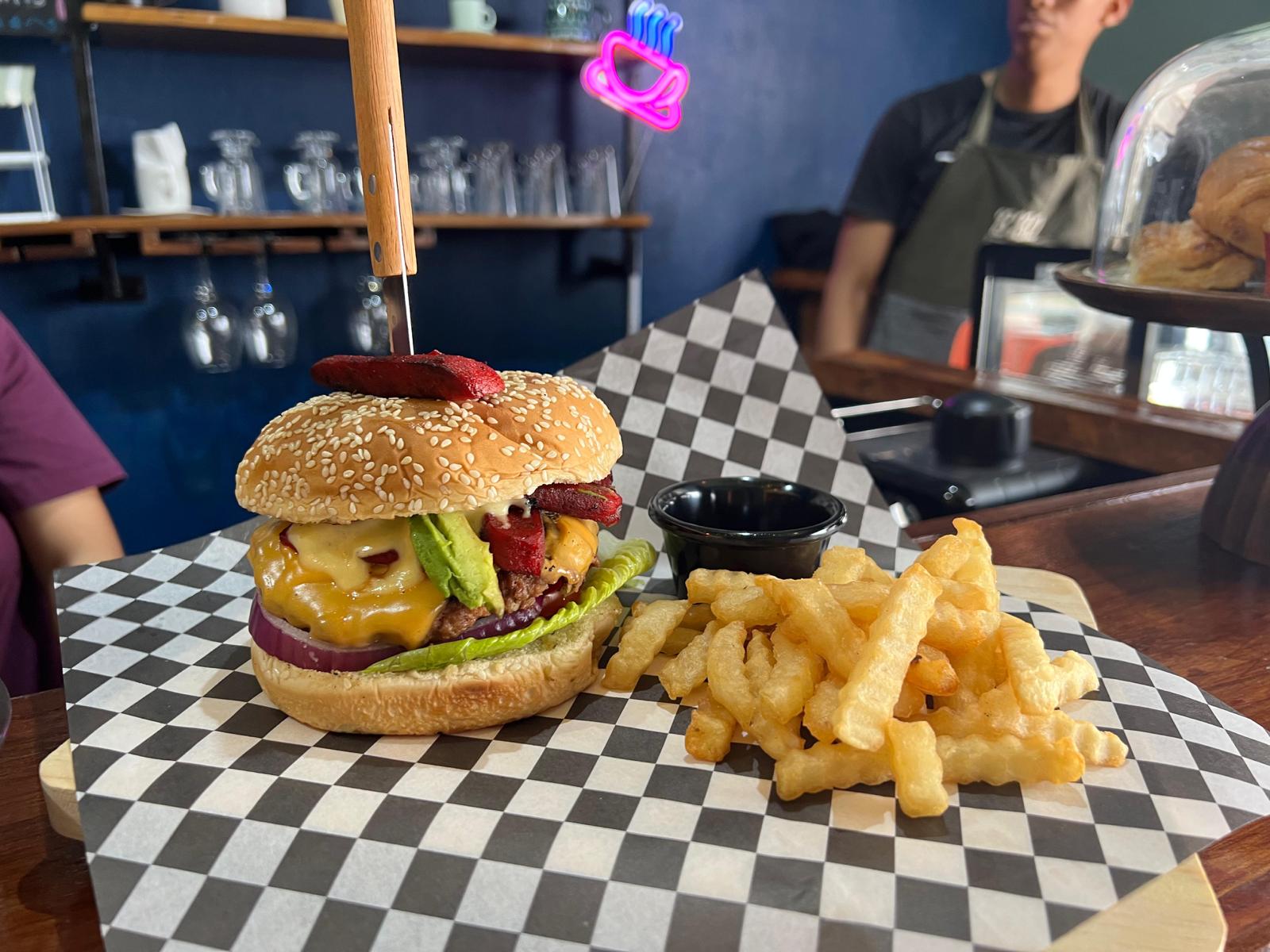 Helio's Café & Burger image 4