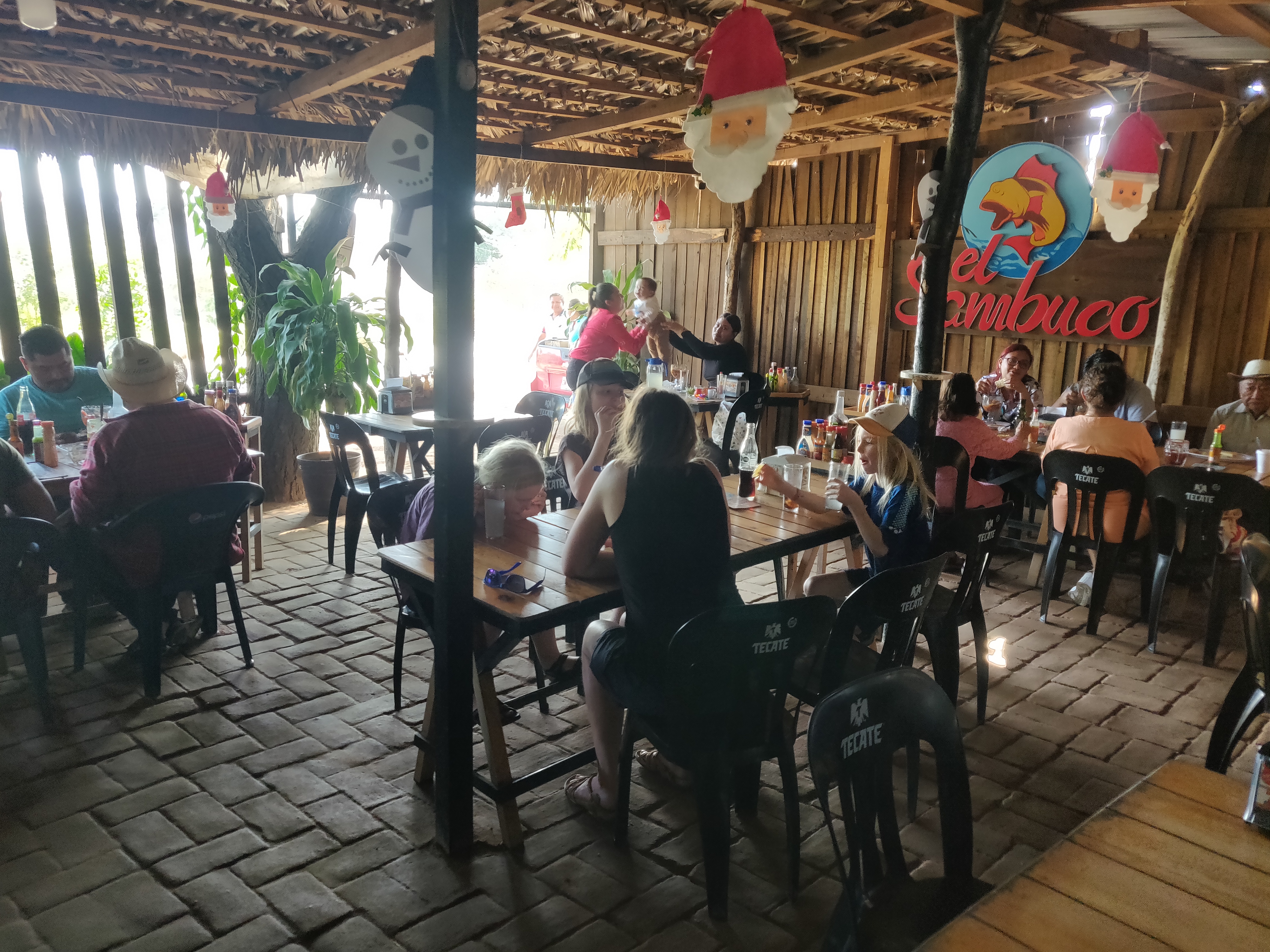 El Sambuco Coctelería image 8