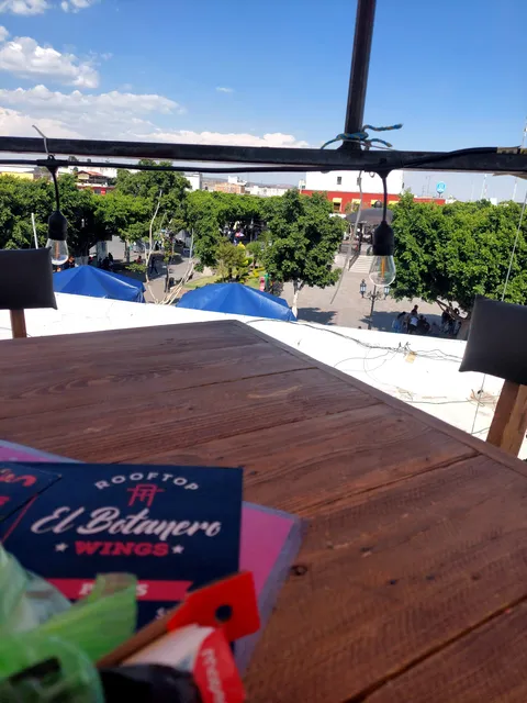 RoofTop El botanero Wings image 7