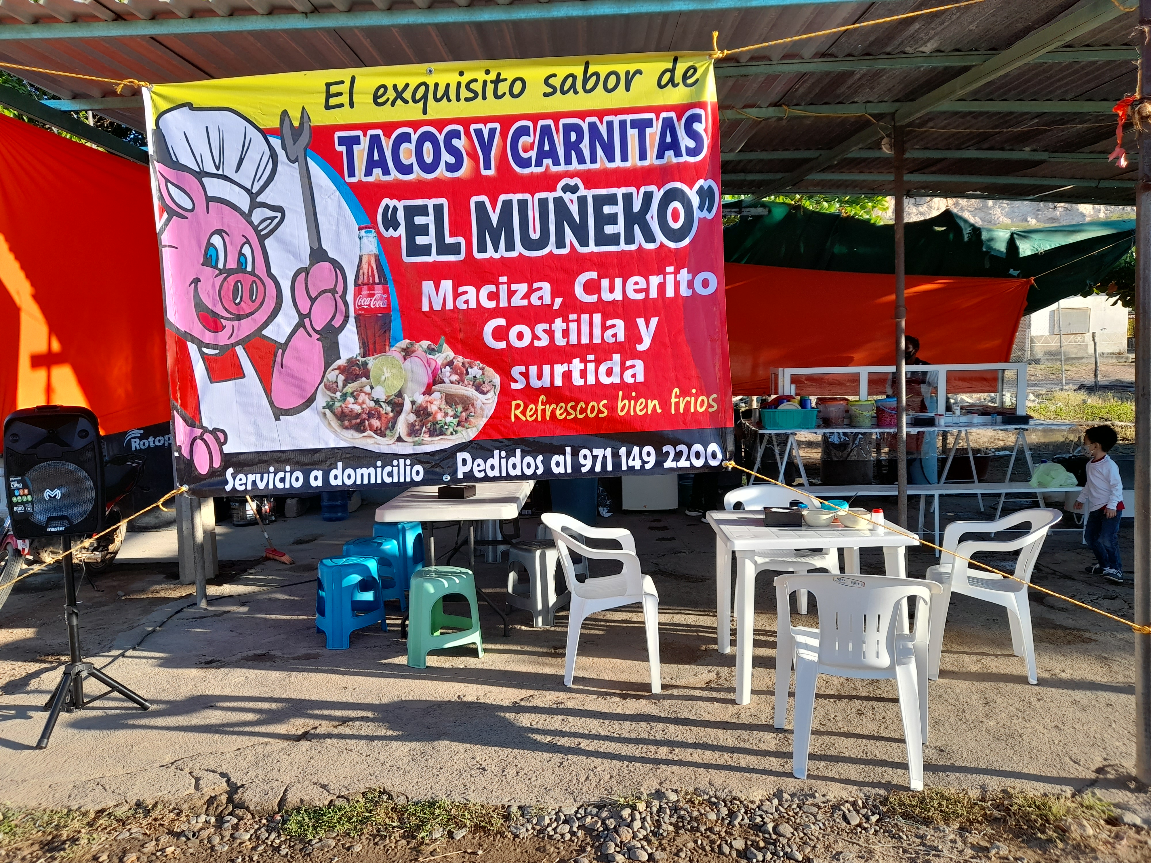 Tacos y carnitas "EL MUÑEKO" image 4