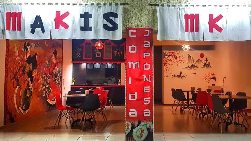 MAKACOTO sushi bar image 3