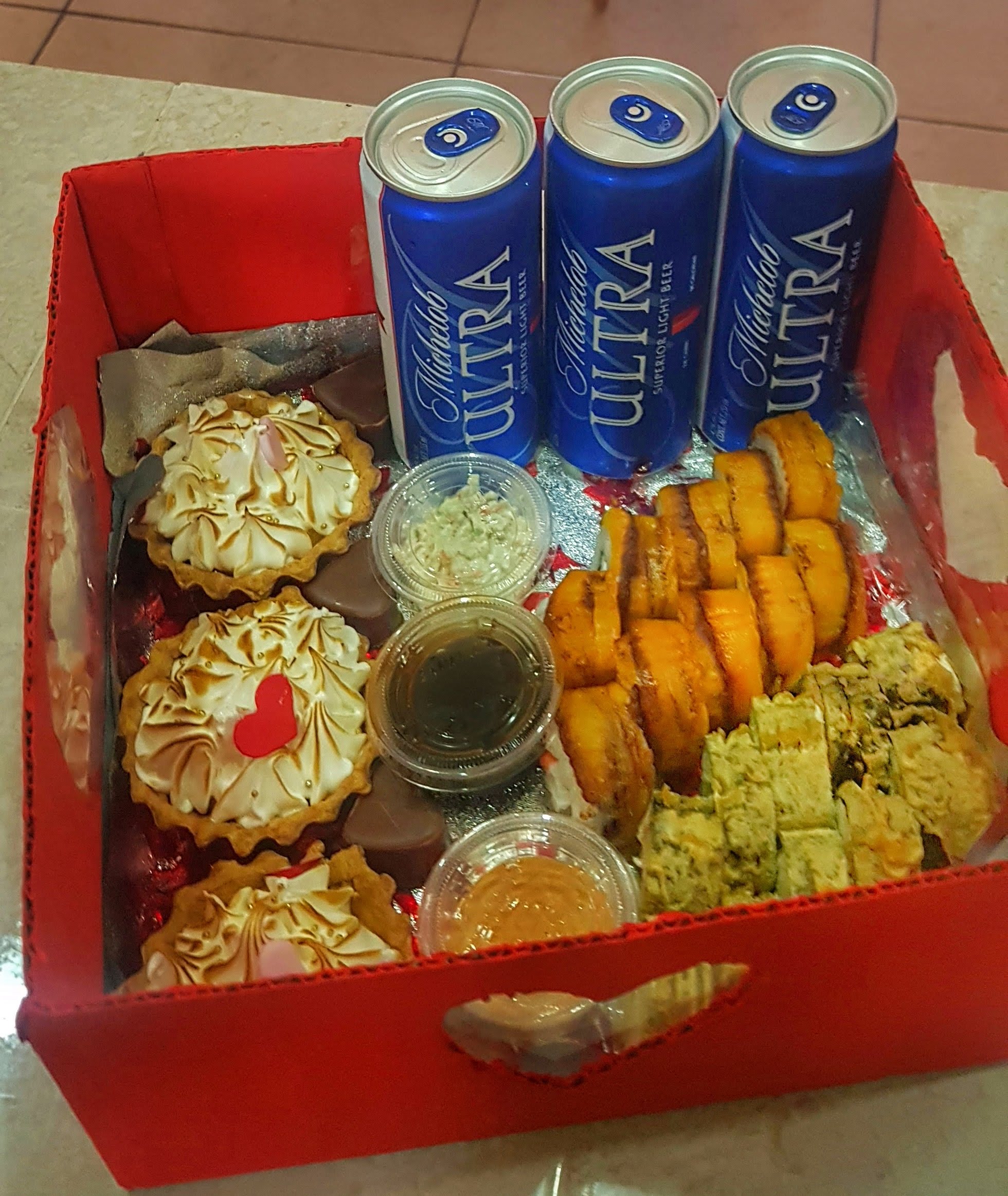 MAKACOTO sushi bar image 8