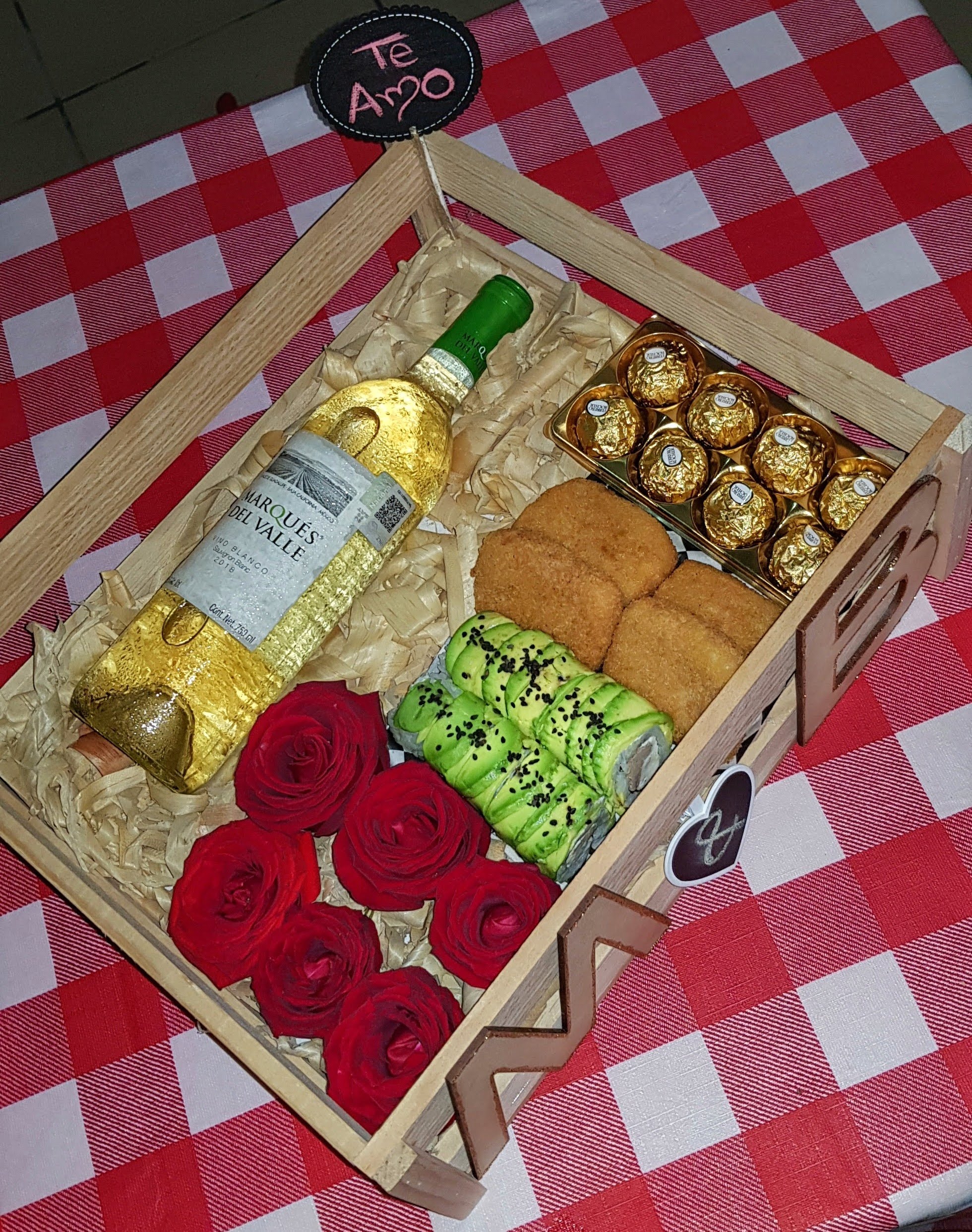 MAKACOTO sushi bar image 9