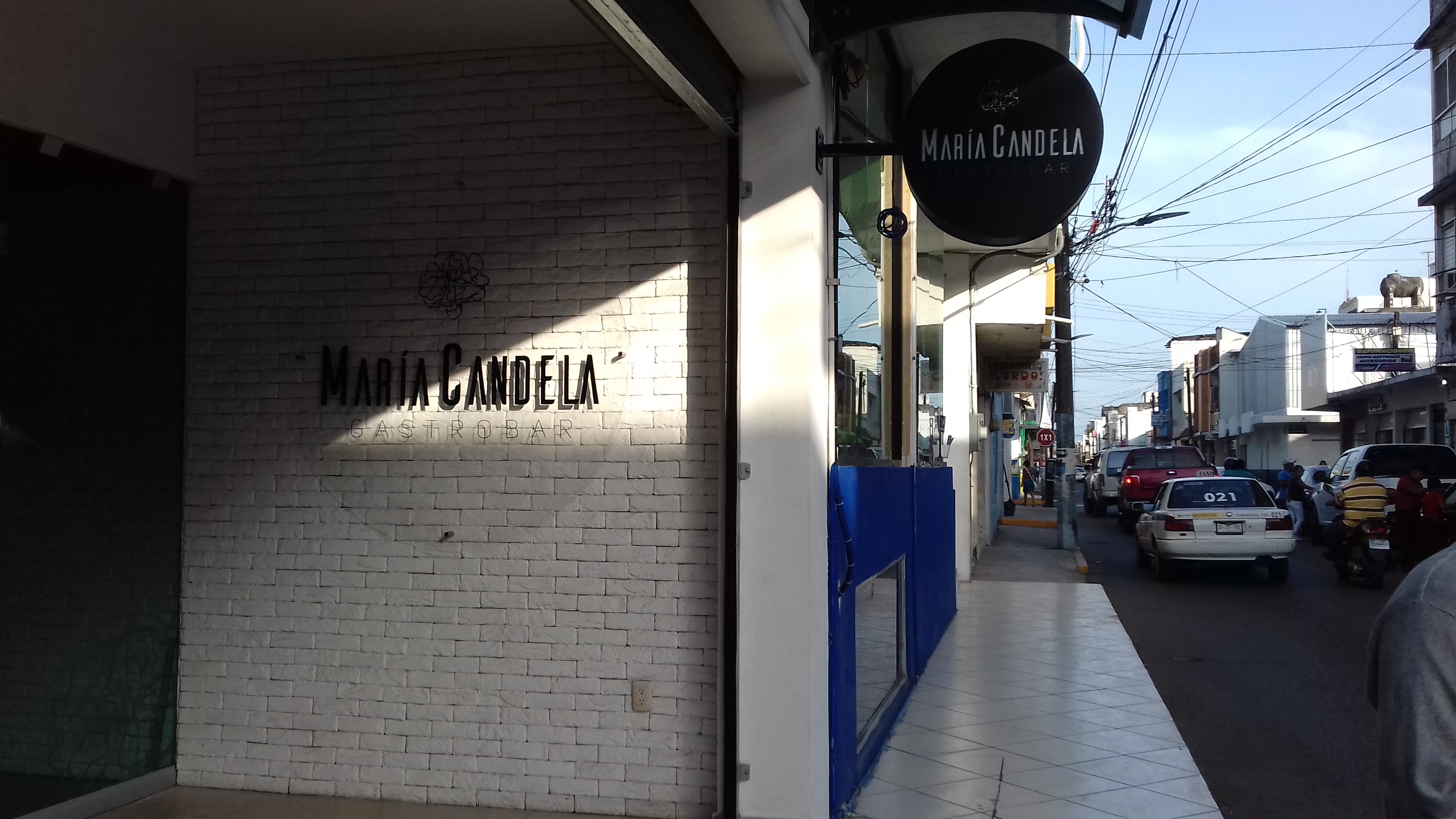 MARÍA CANDELA Gastrobar image 1