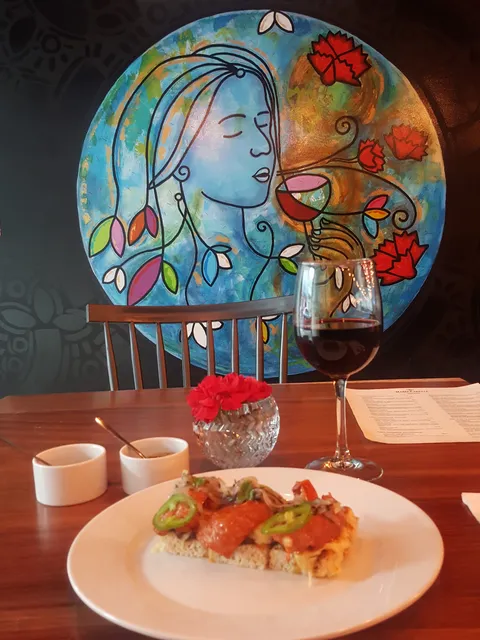 MARÍA CANDELA Gastrobar image 2