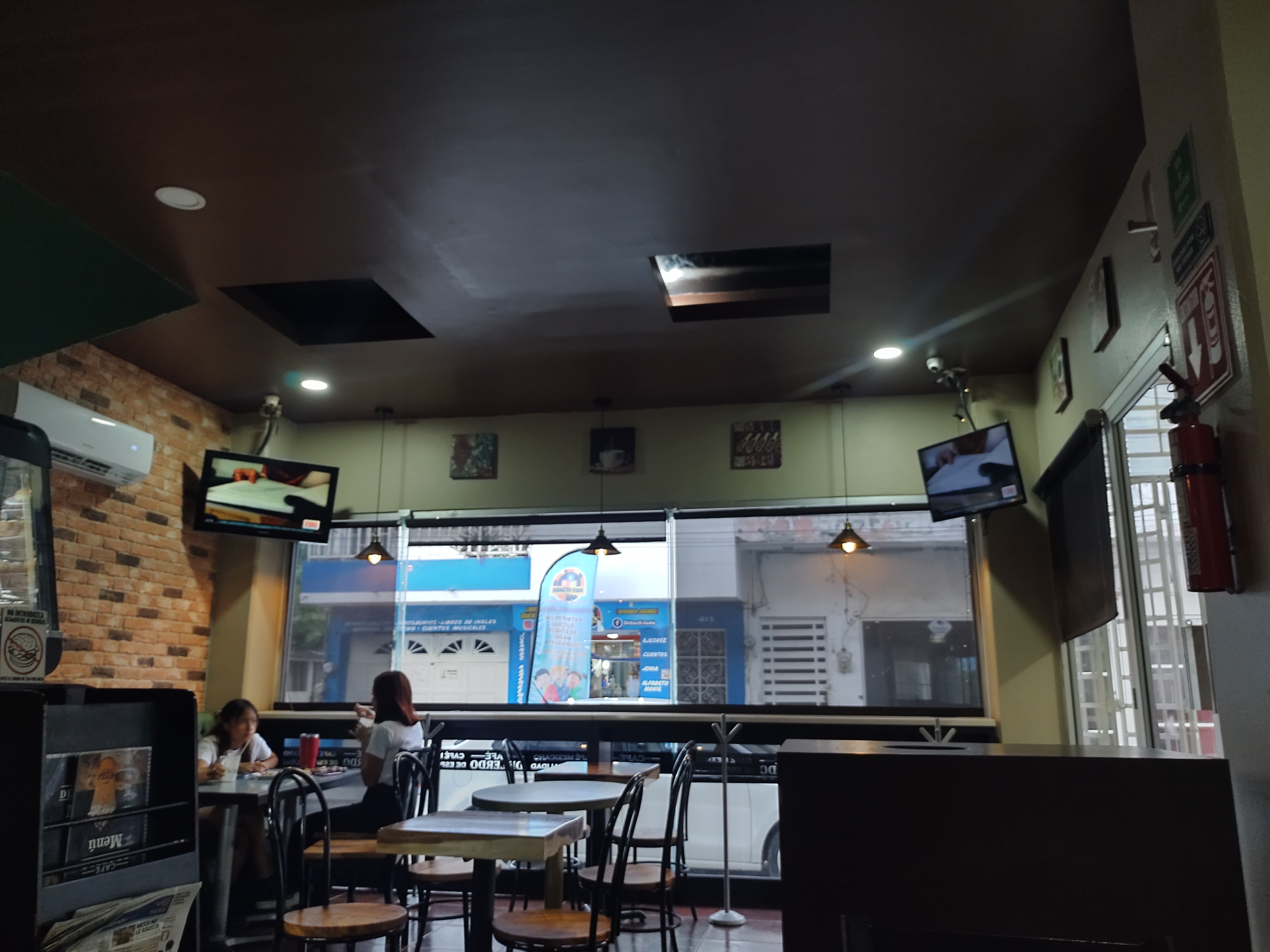 Café De Lerdo image 7