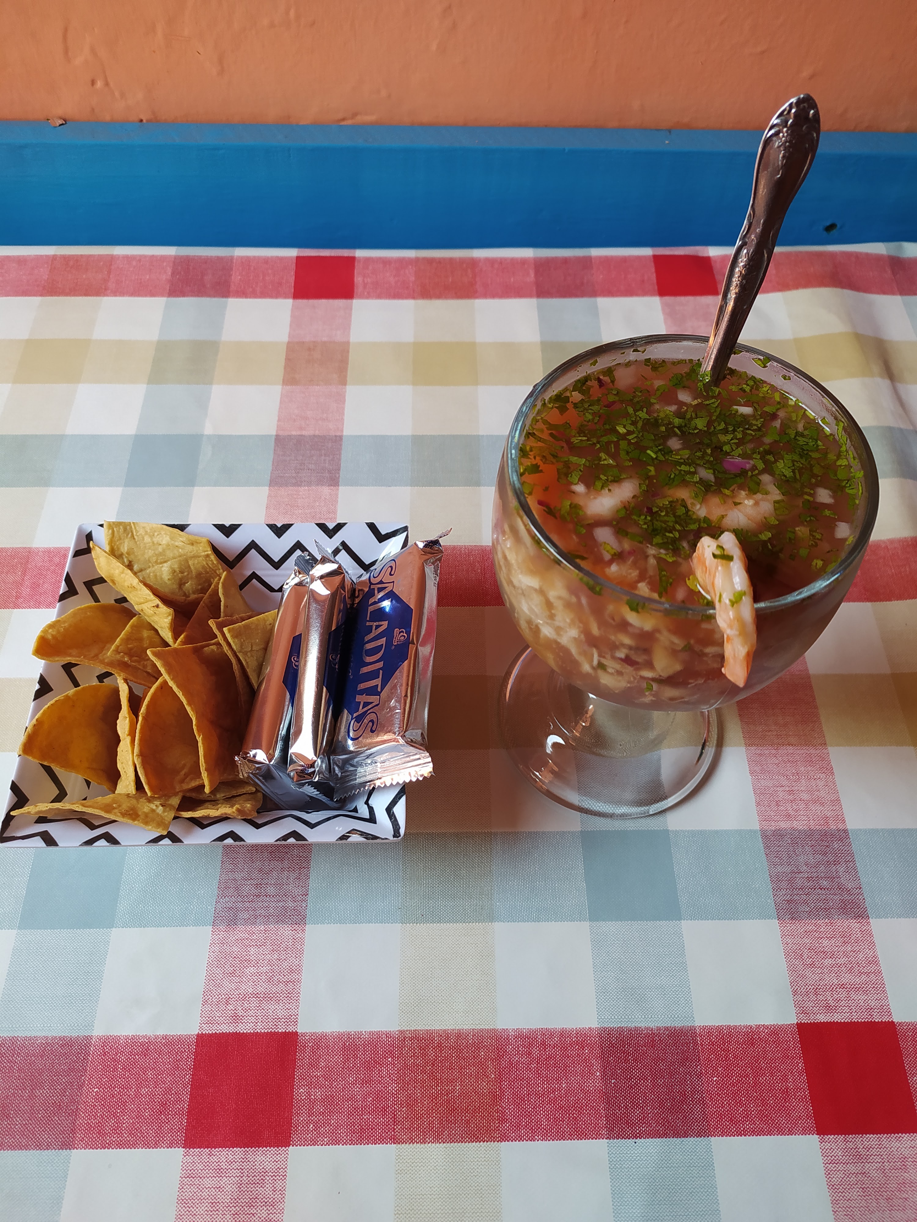 Mariscos el cargabateria image 2