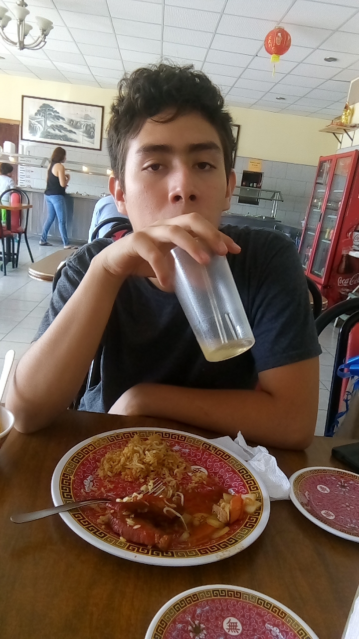 Buffet Cantones image 3