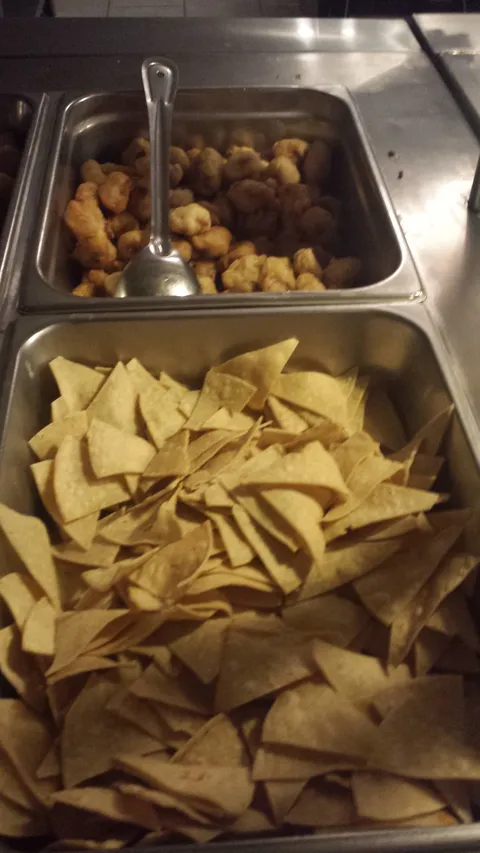 Buffet Cantones image 8