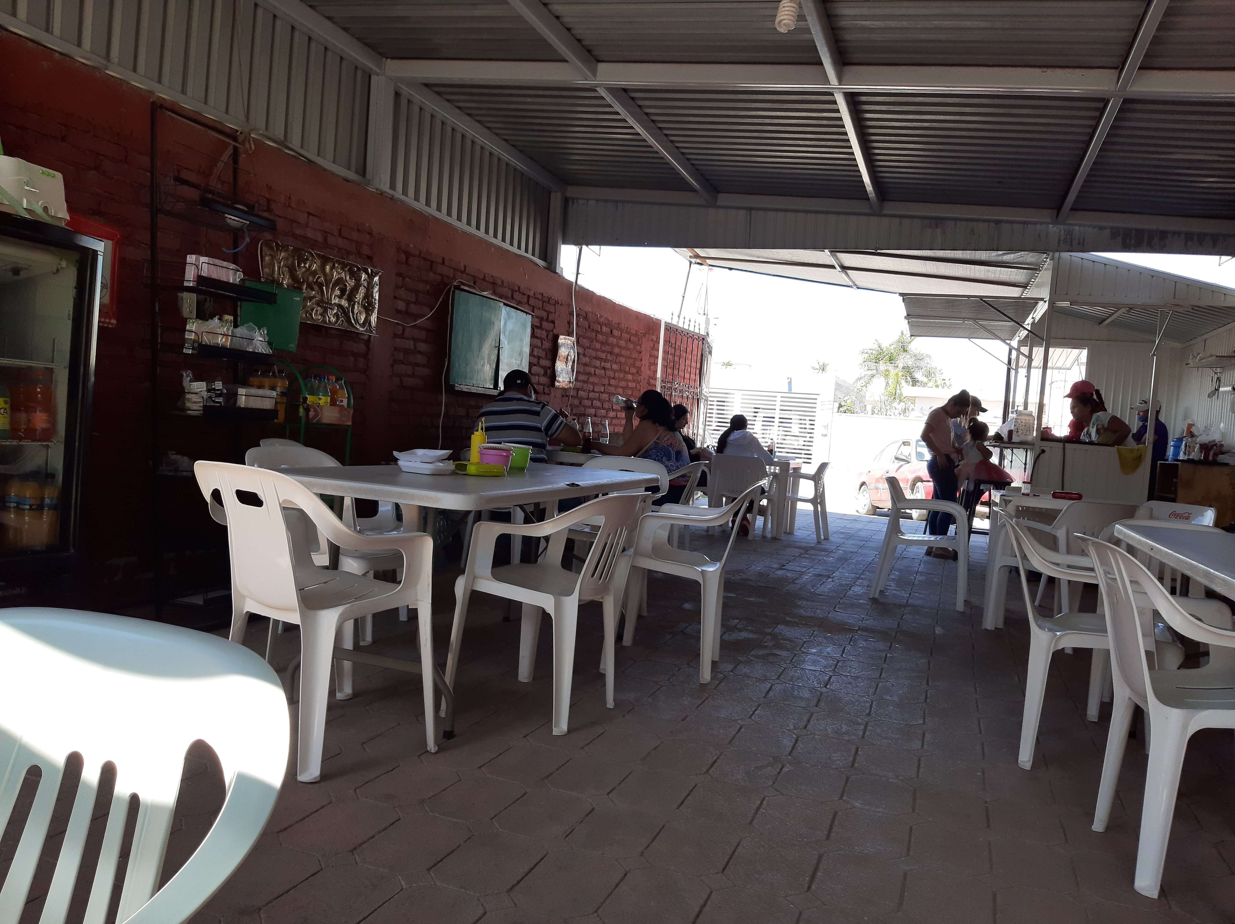 Las Deliquekas image 6