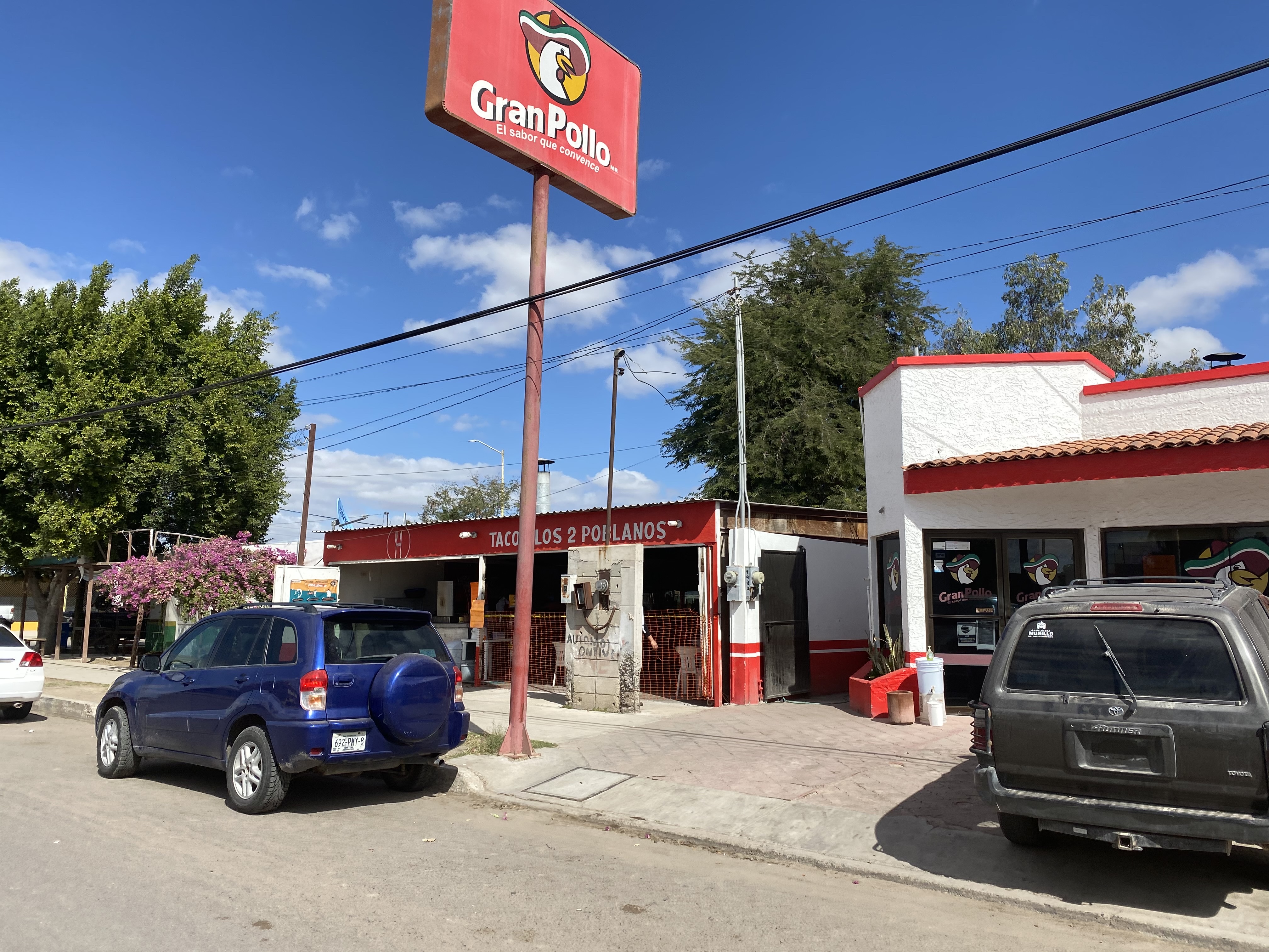 Taqueria Los Poblanos image 8