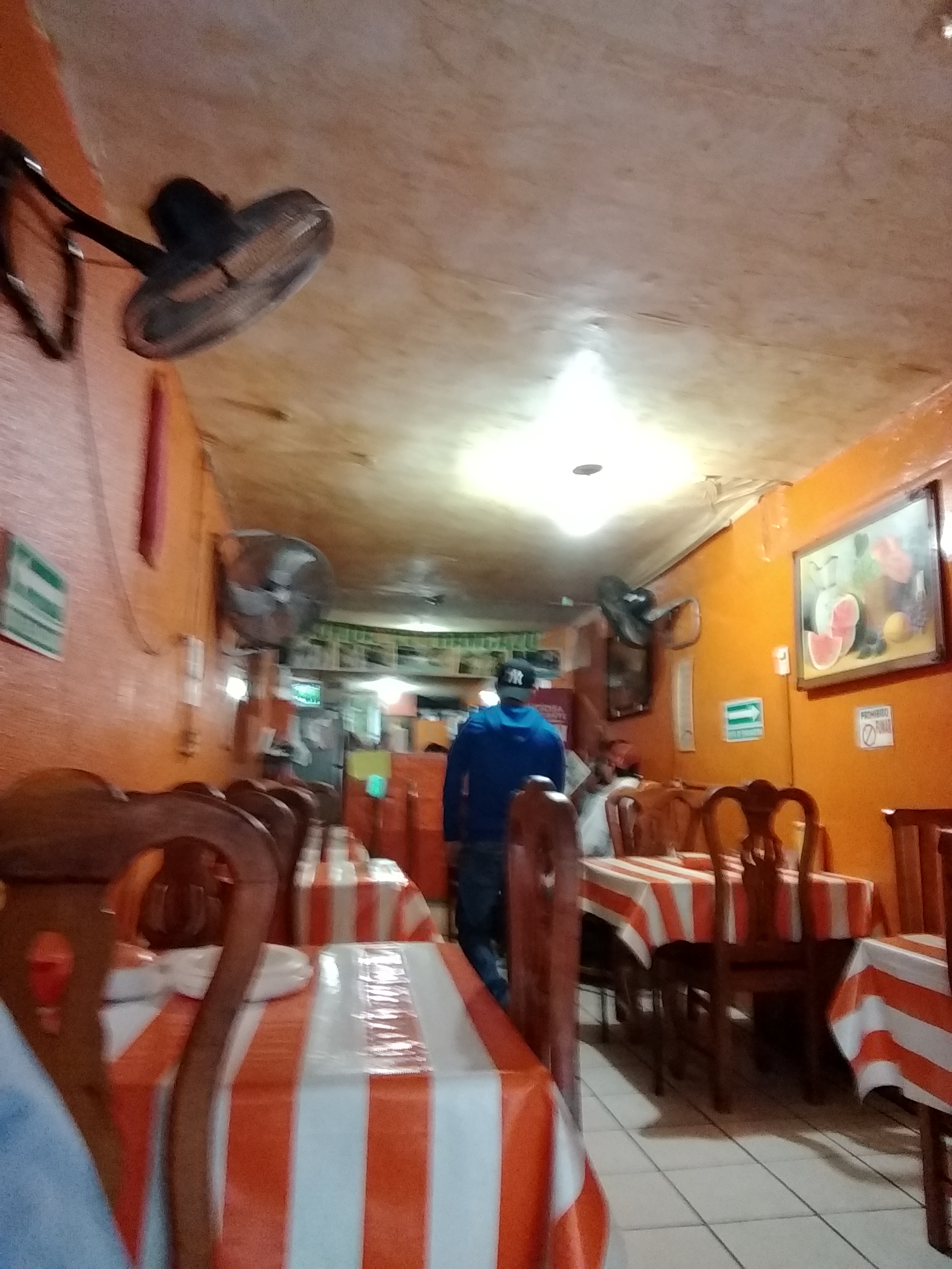 Fonda "El Trancazo" image 3