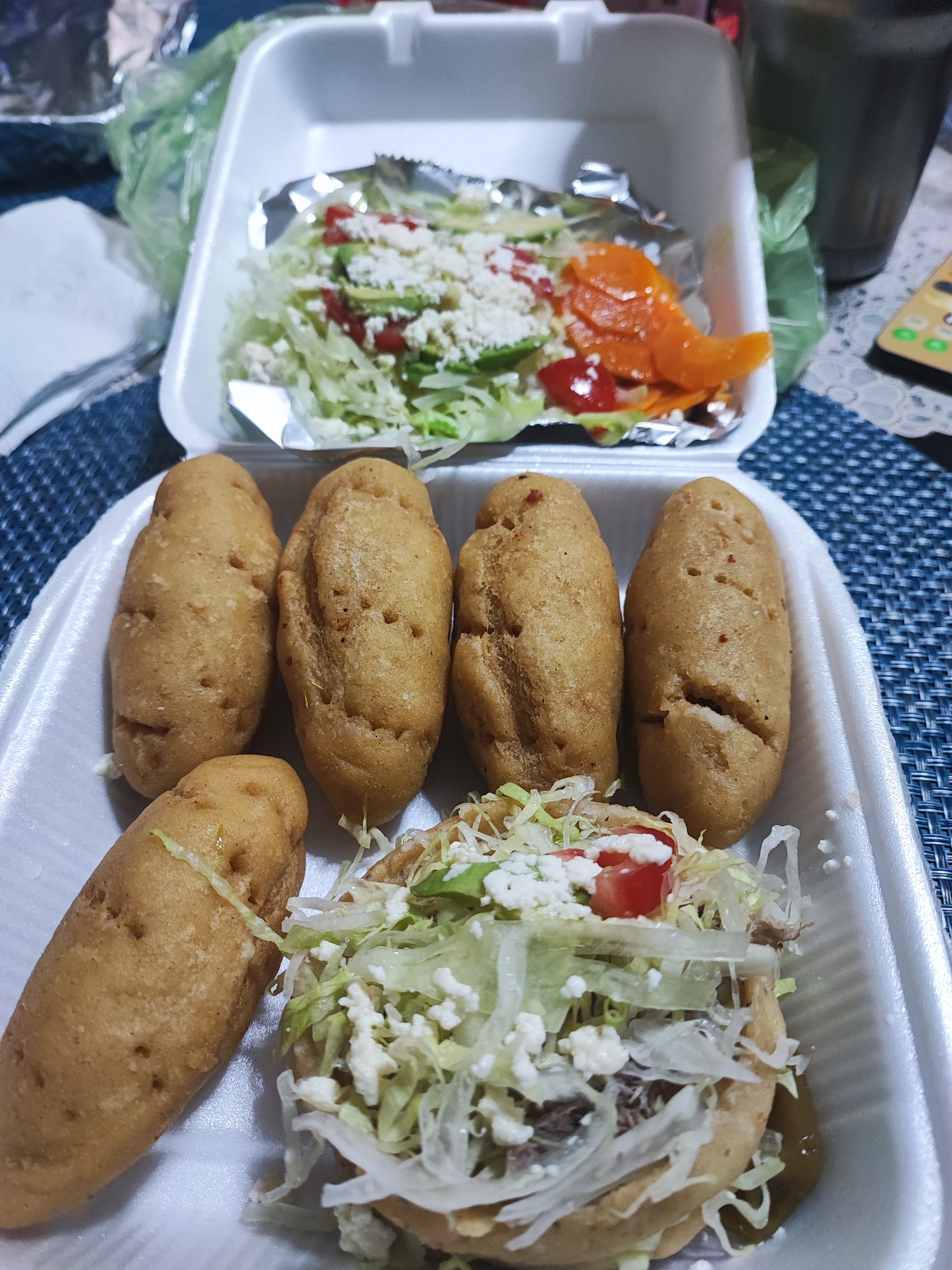 La Bahía Del Taco Pirata image 1