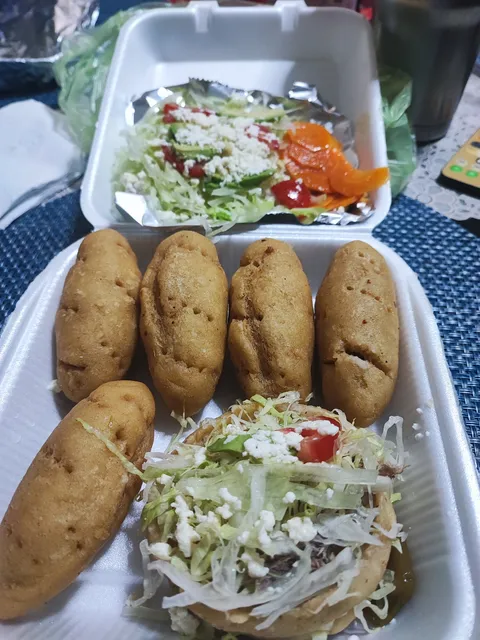La Bahía Del Taco Pirata image 1