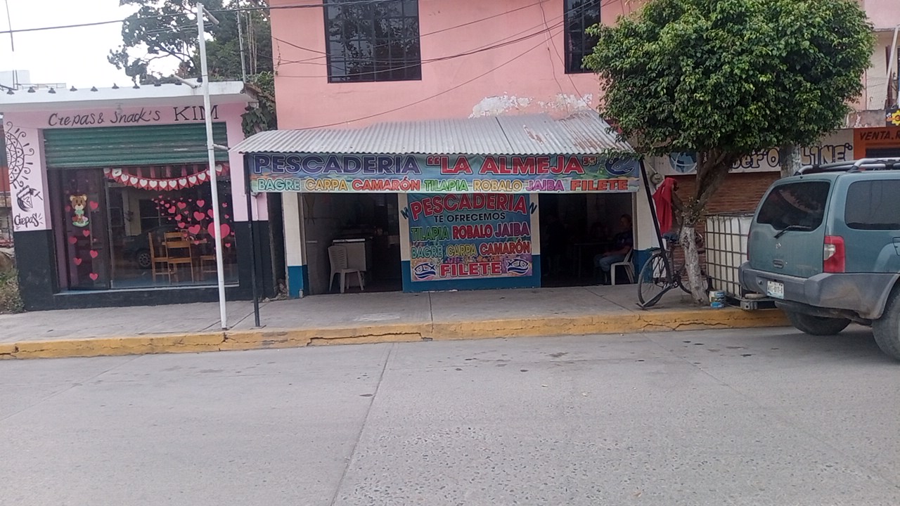 Pescadería La Almeja image 1