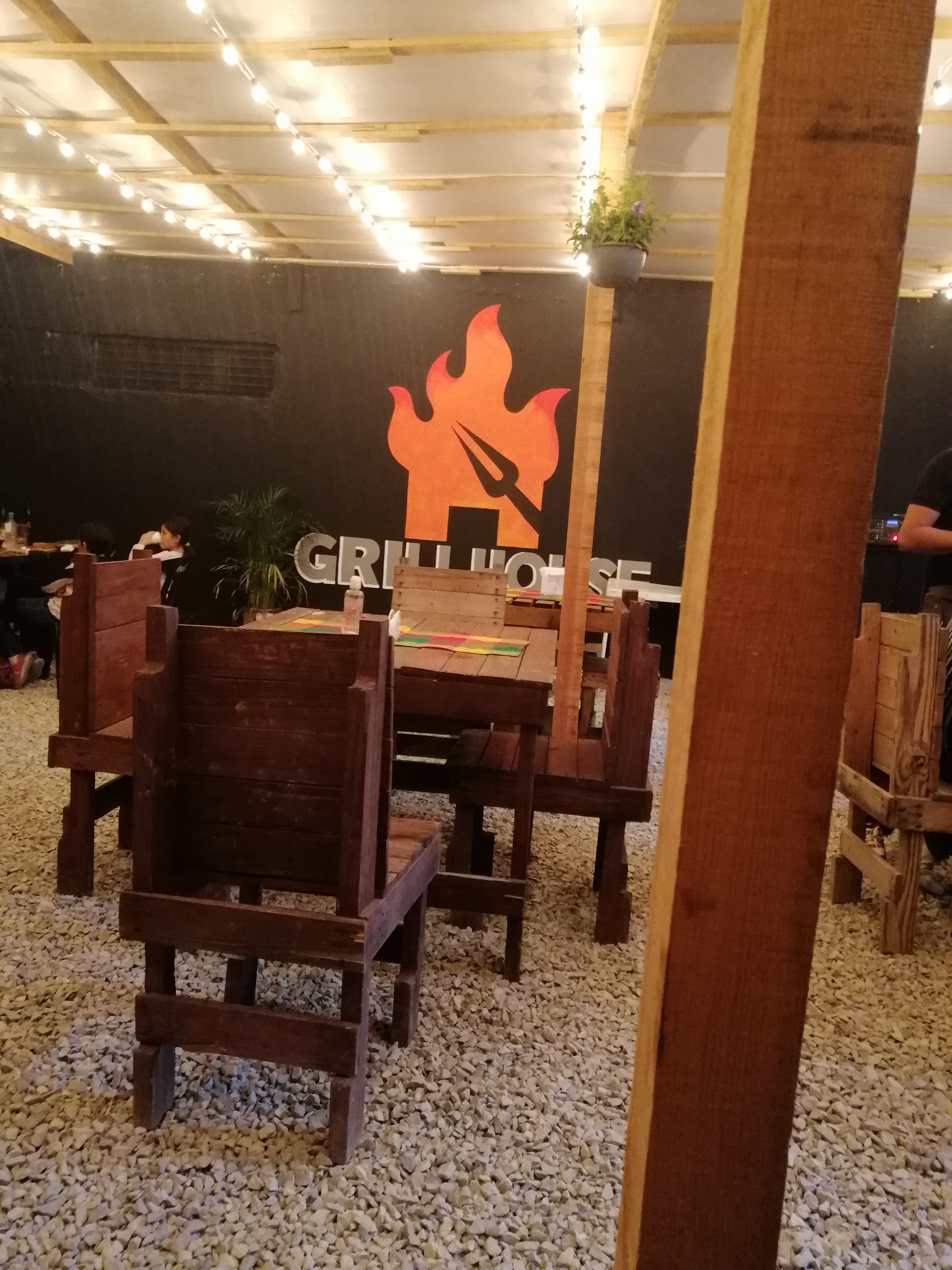 Grill House pánuco image 4