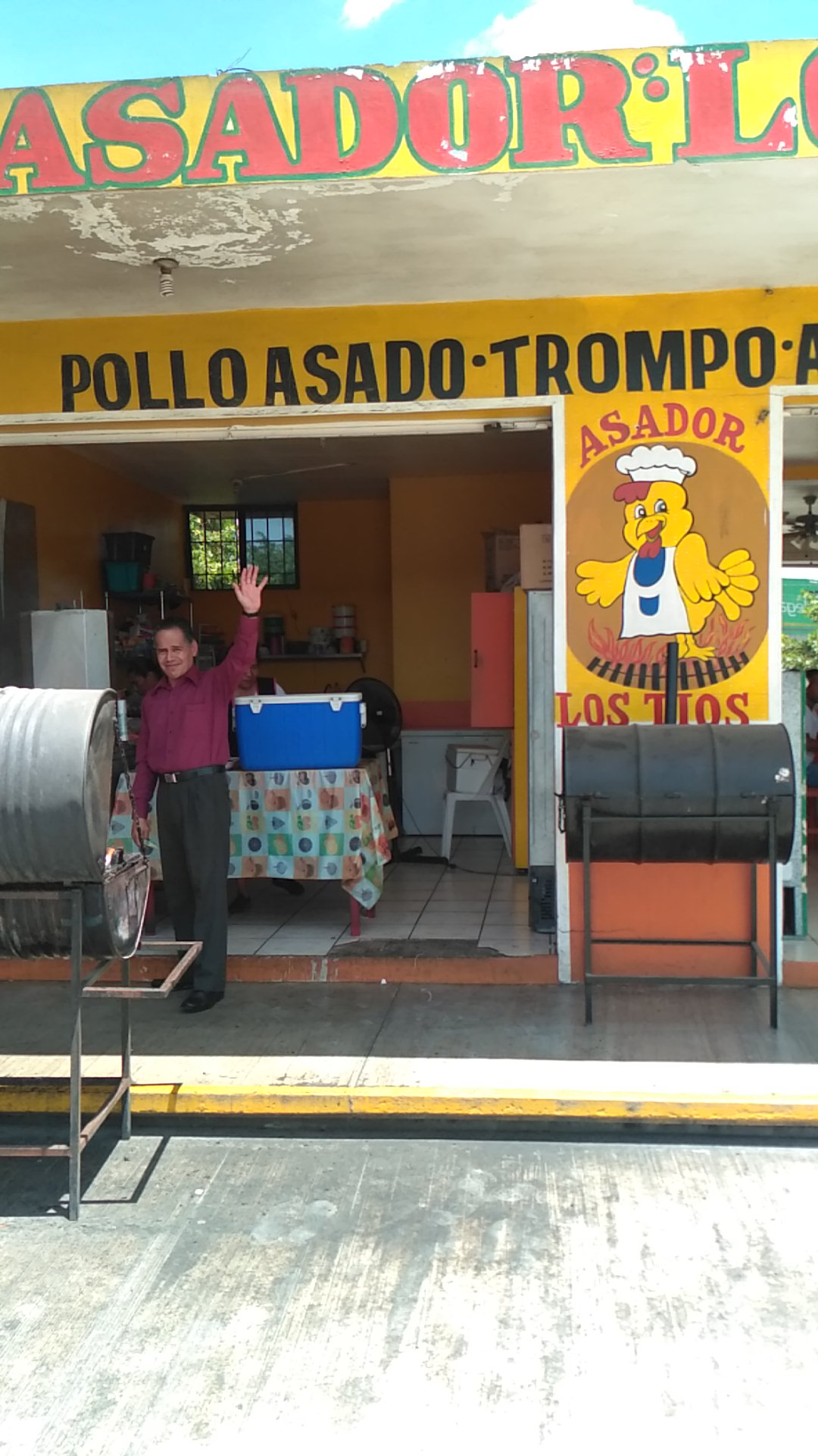 Pollos Los Tios image 1