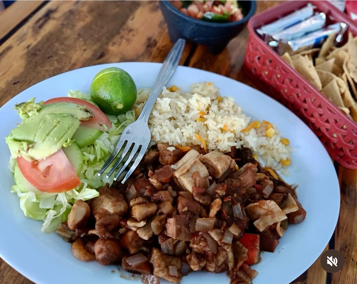 Playa Dorada Cockteleria image 5