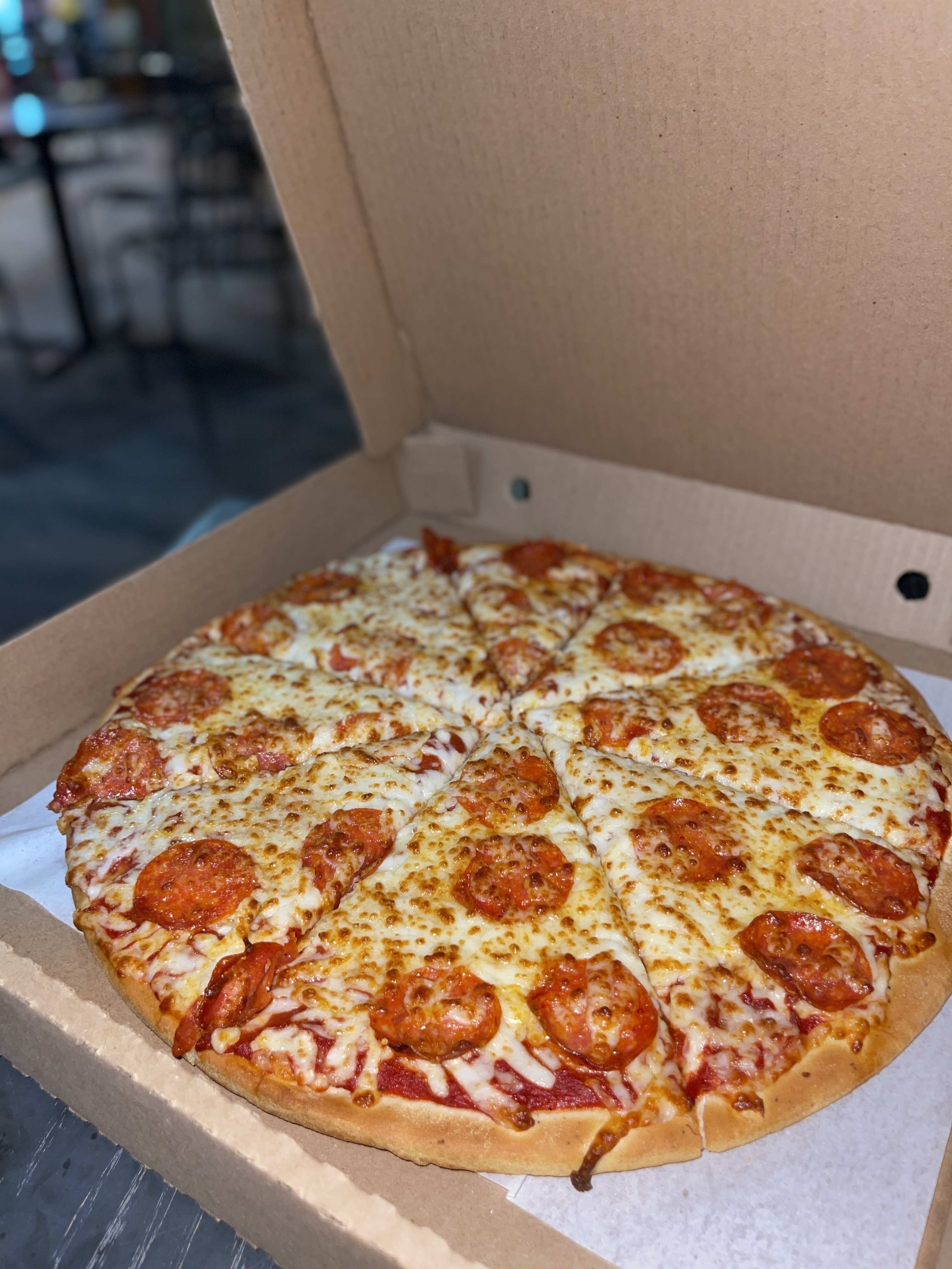 Little Tony´s Pizza Suc. Camargo image 1