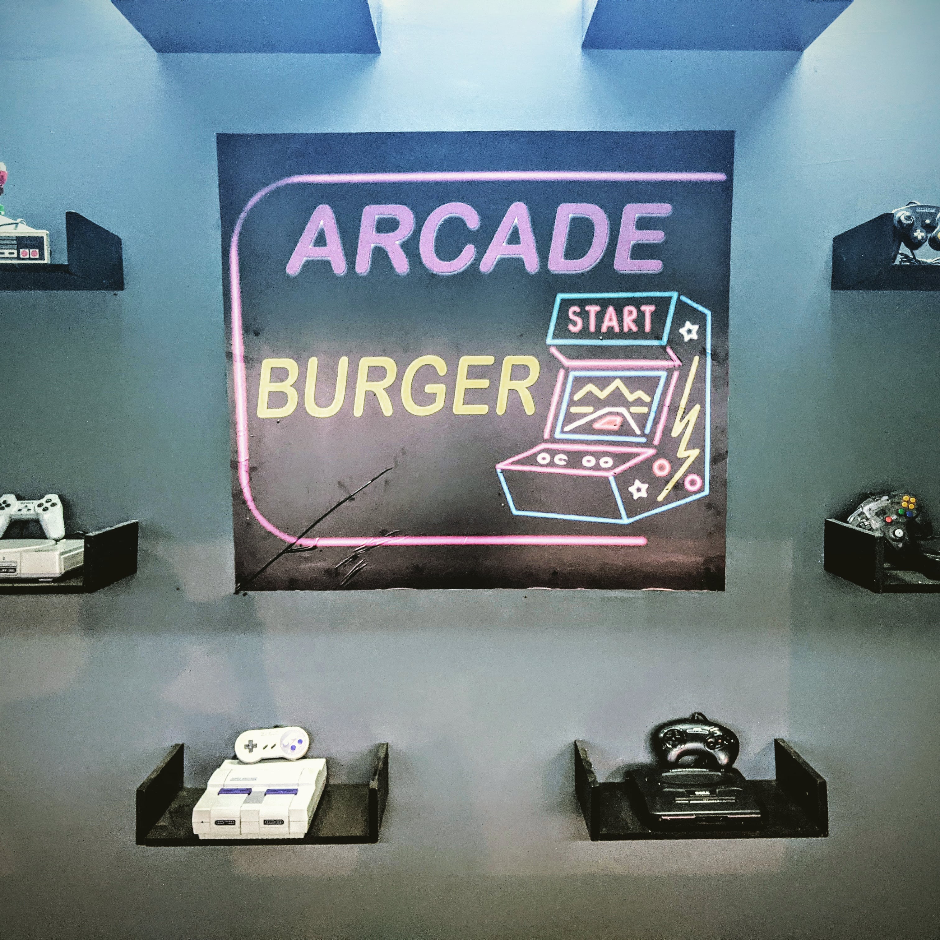Arcade burger image 3
