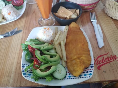 Trece Cielos Resturant Bar Mariscos image 4