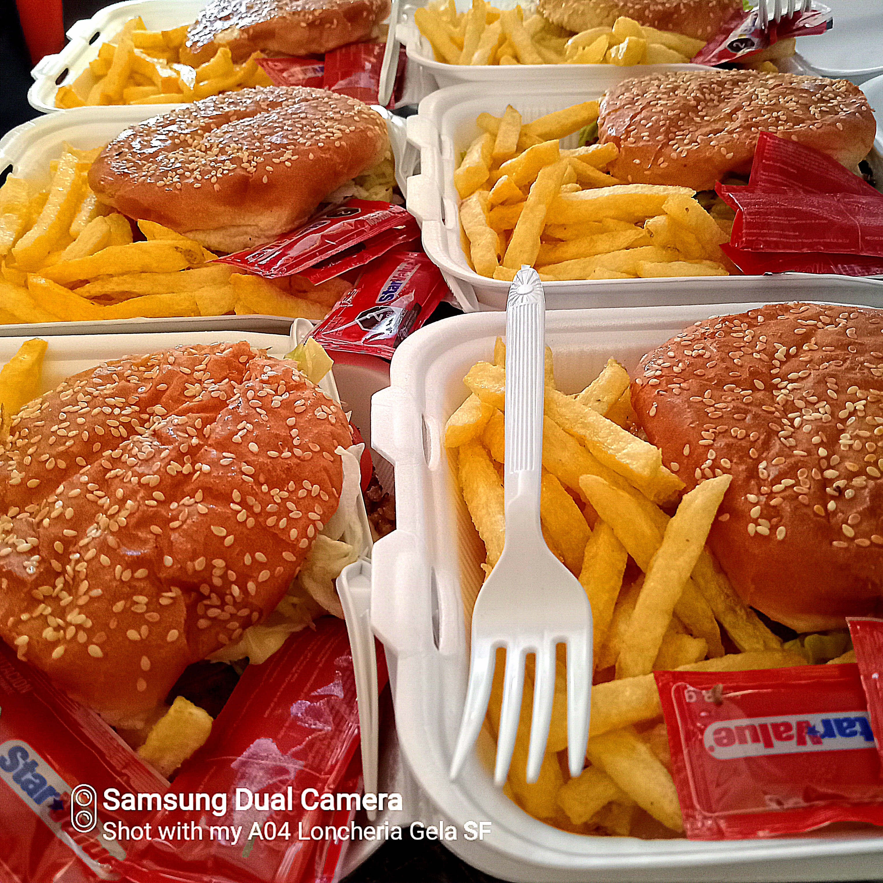 Loncheria Gela image 1