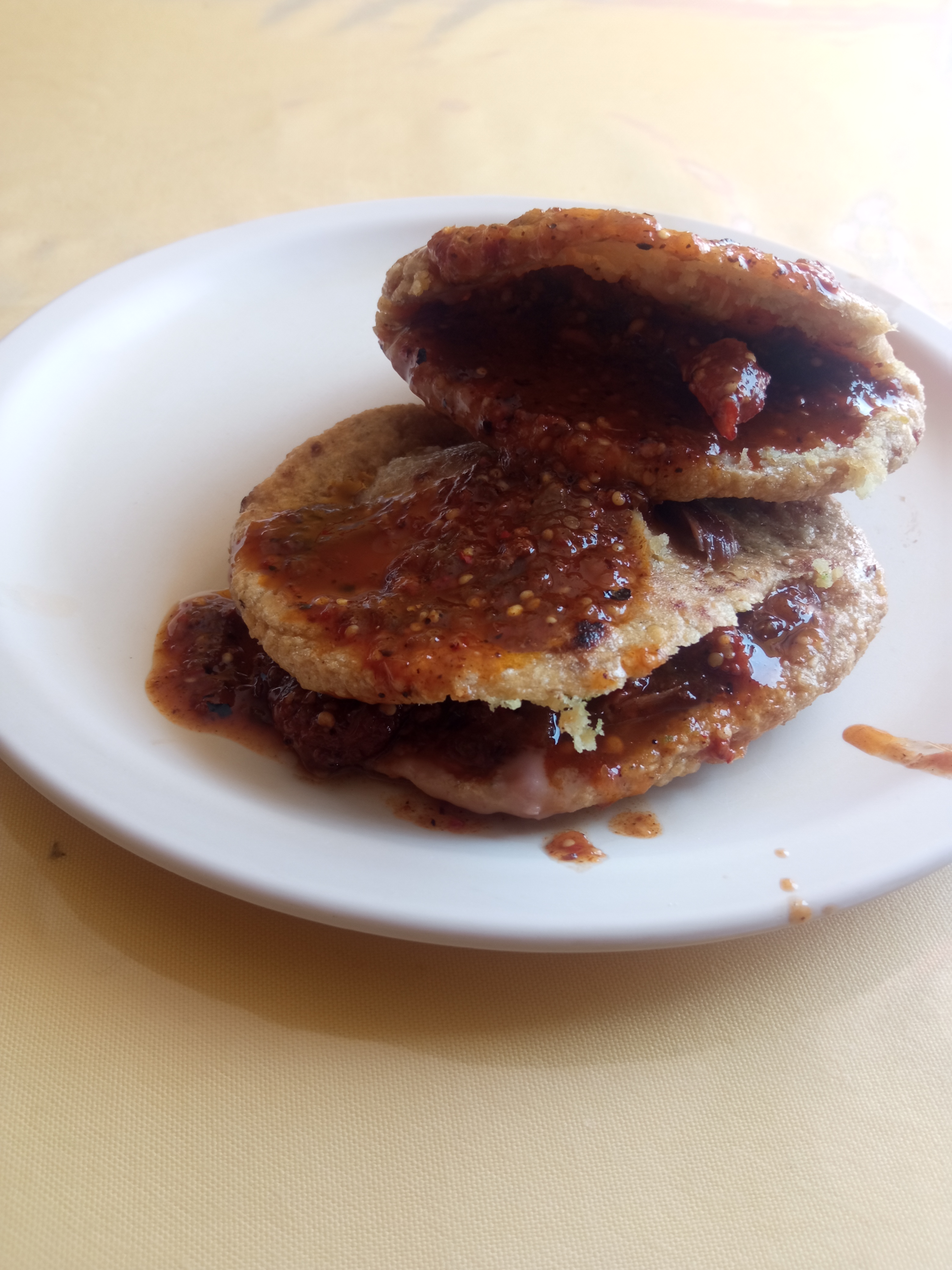 Loncheria Gela image 4